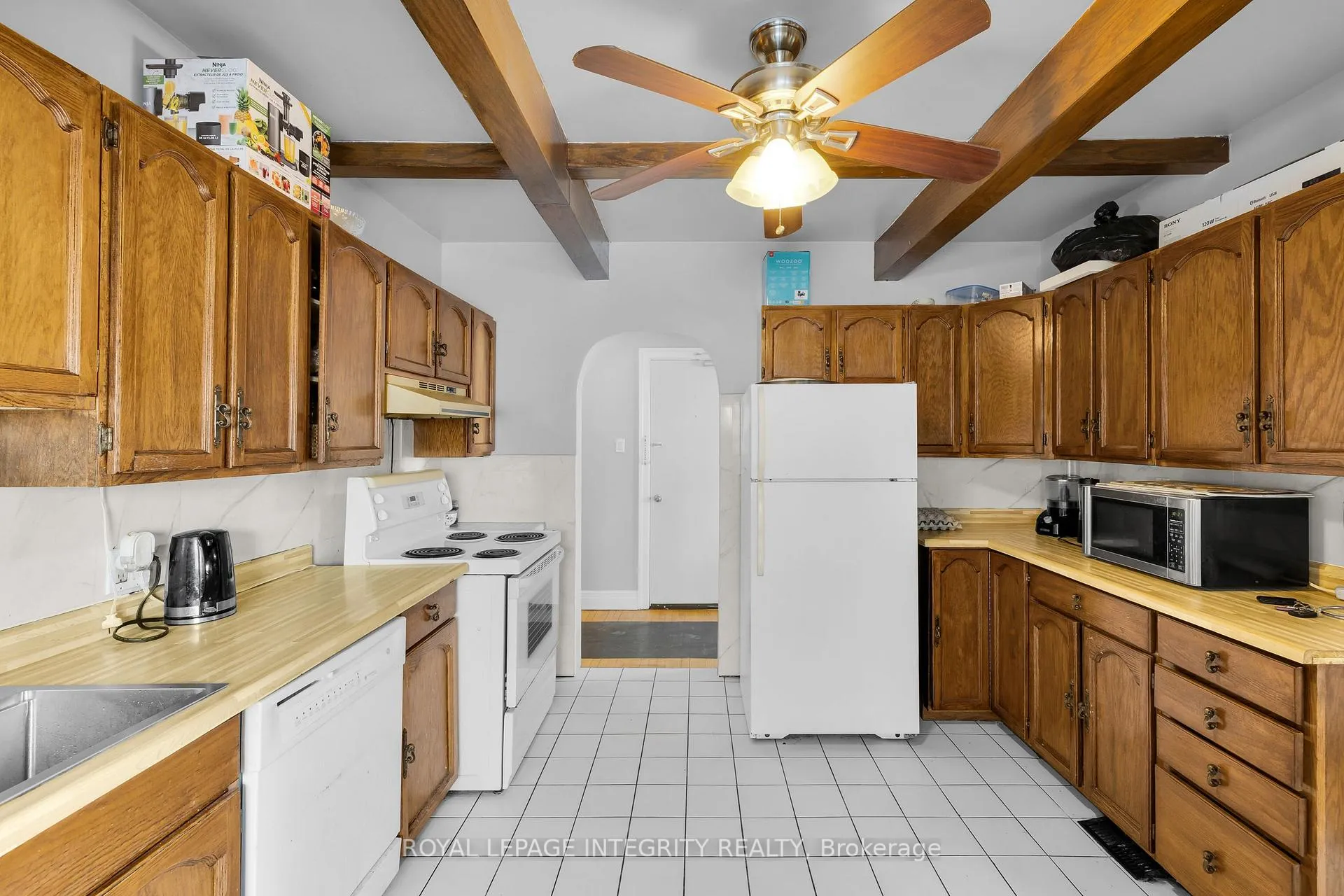Photo 10 of 154 Columbus Avenue, Ottawa, Overbrook/Castle Heights — HOMEH