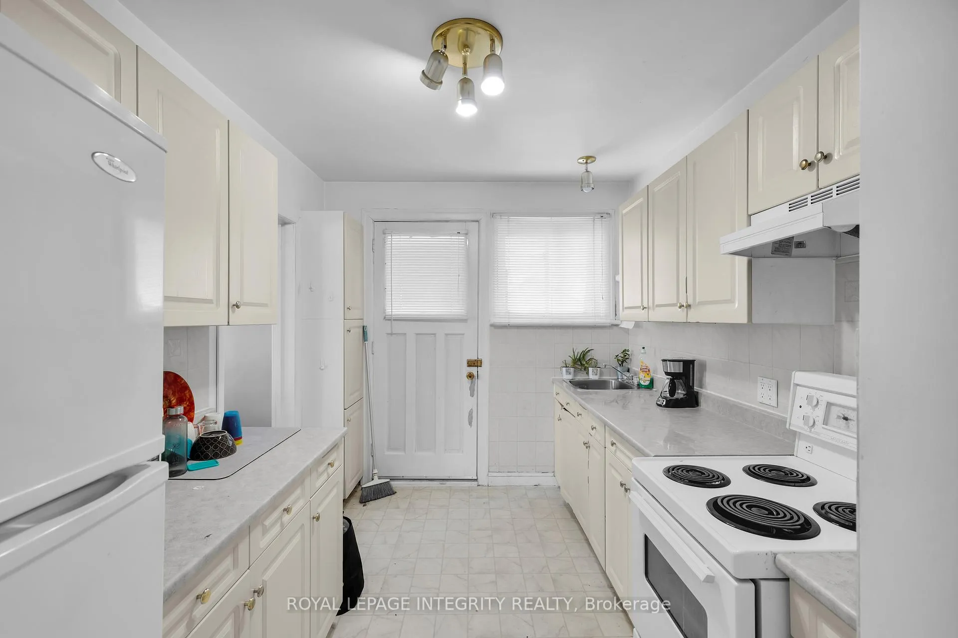 Photo 18 of 154 Columbus Avenue, Ottawa, Overbrook/Castle Heights — HOMEH