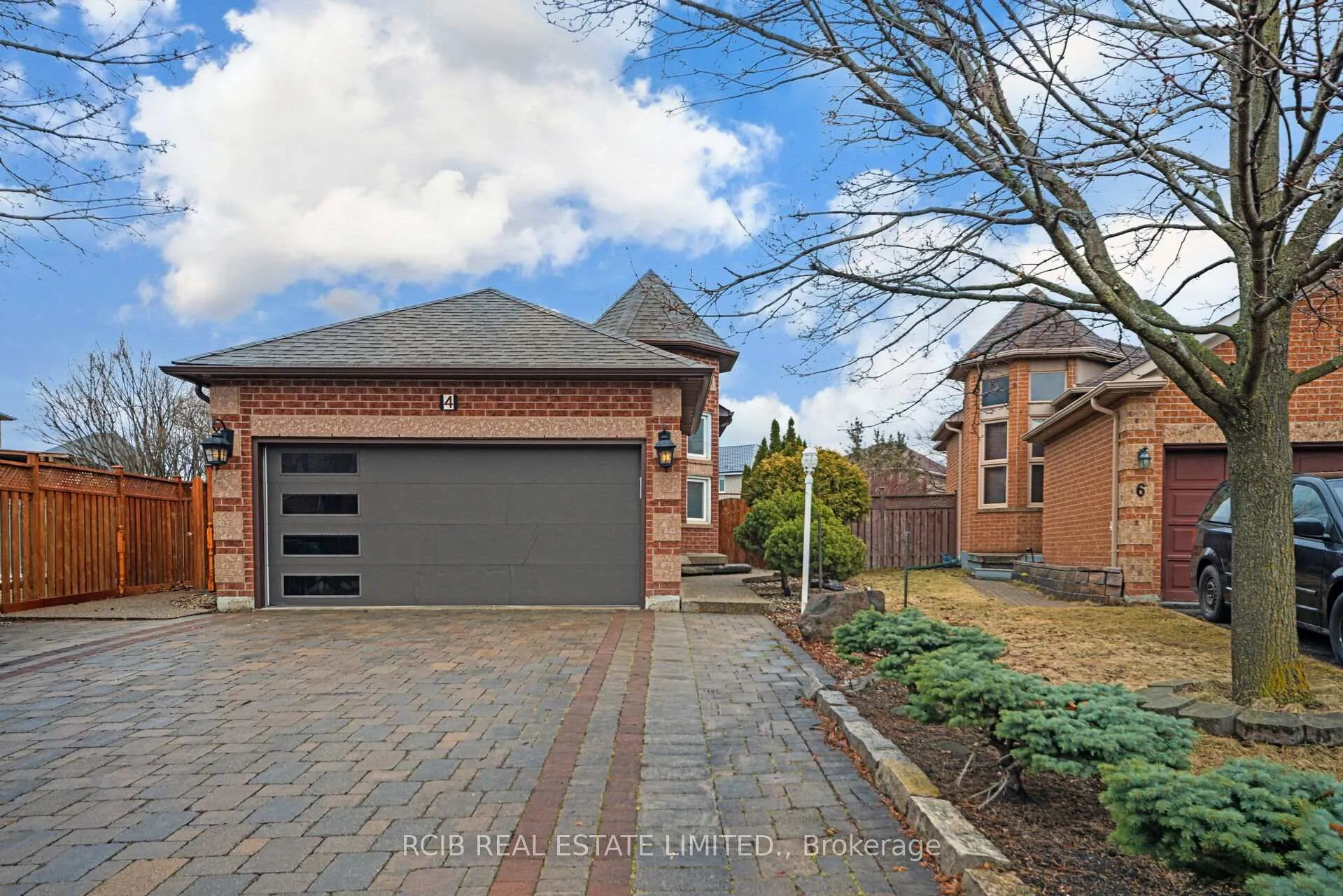 Photo 1 of 4 Carabram Court, Brampton, Brampton West — HOMEH