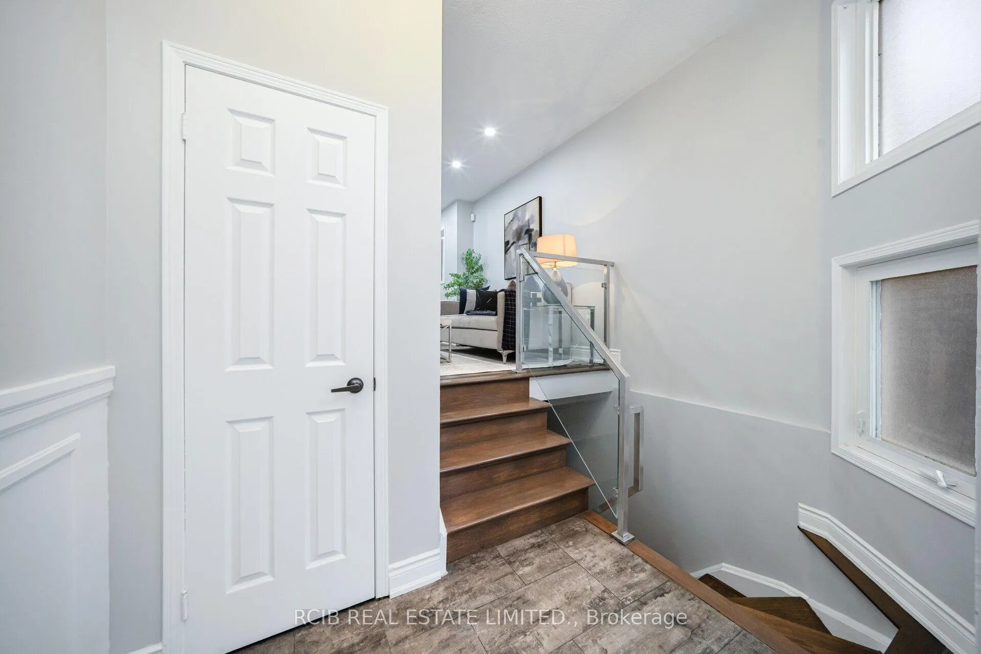 Photo 4 of 4 Carabram Court, Brampton, Brampton West — HOMEH