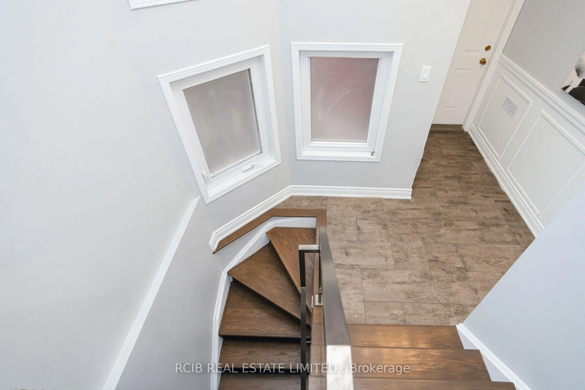 Photo 28 of 4 Carabram Court, Brampton, Brampton West — HOMEH