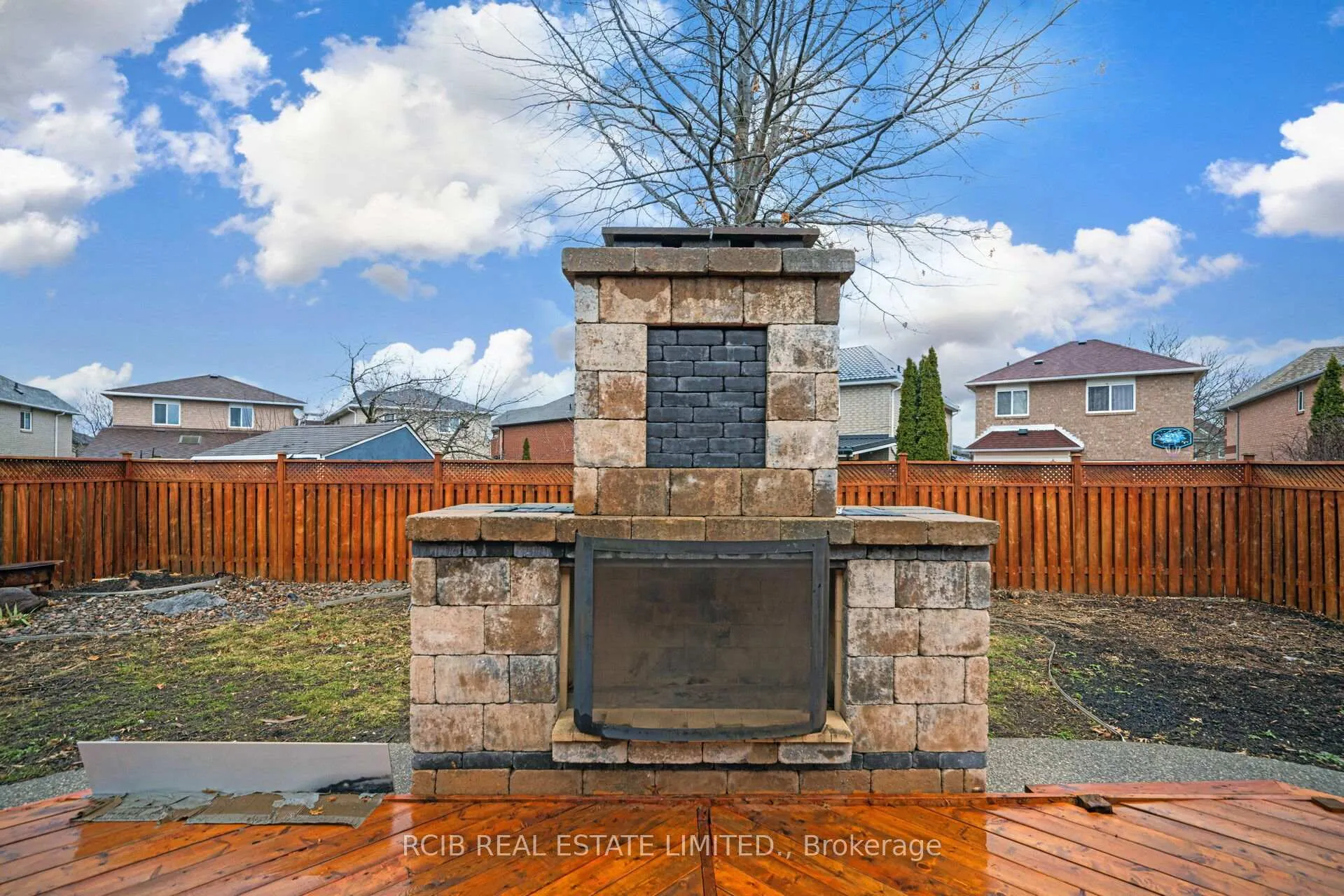 Photo 45 of 4 Carabram Court, Brampton, Brampton West — HOMEH