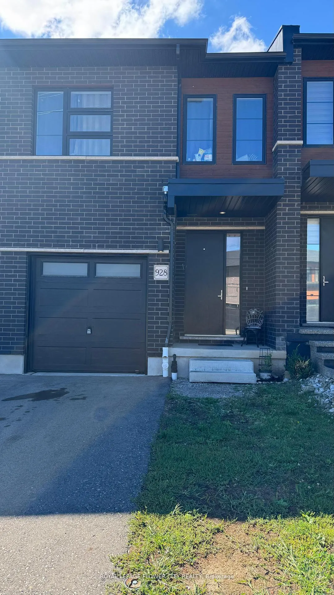 Photo of 928 Robert Ferrie Drive
