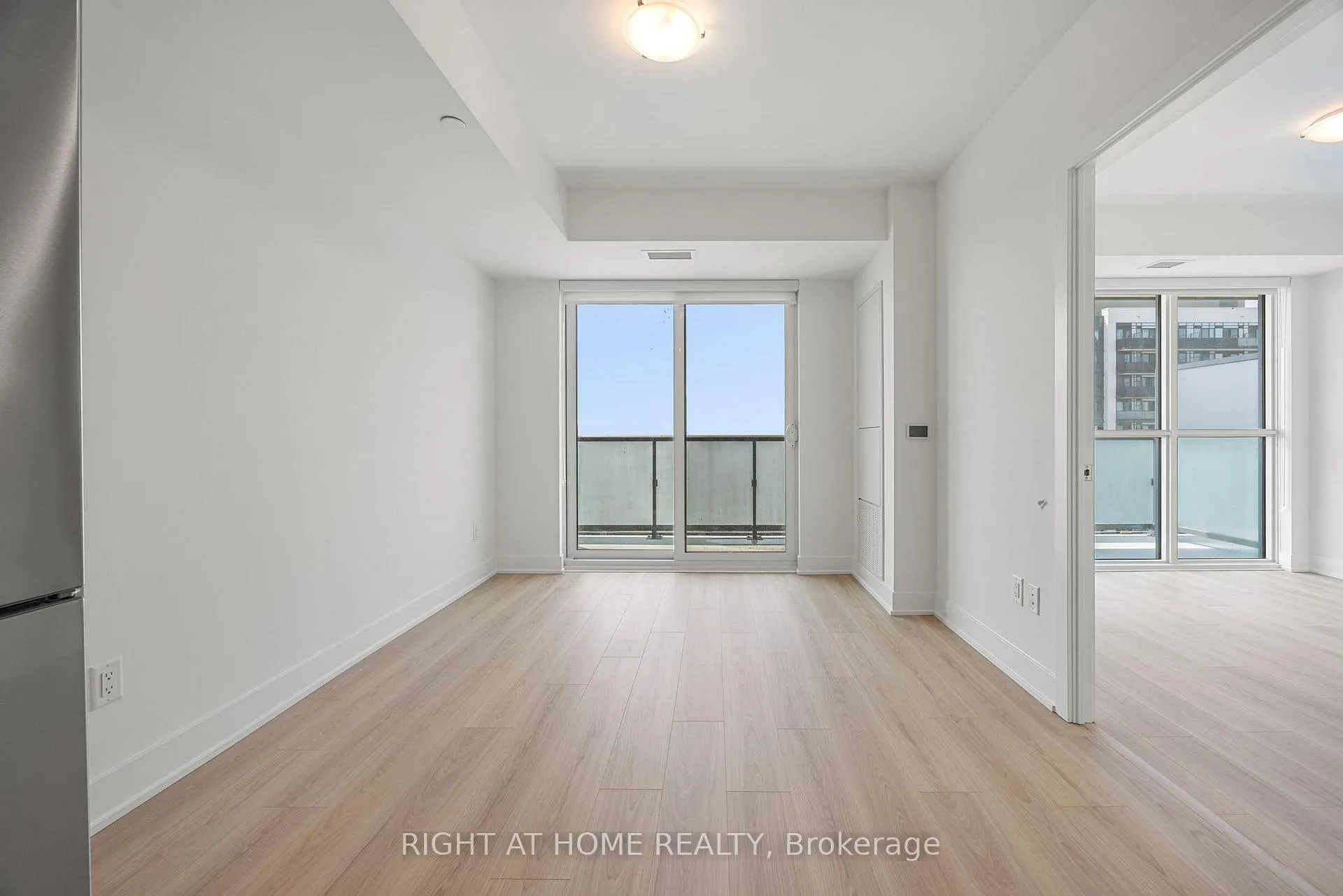 Photo 8 of Unit 2211, 2545 Simcoe Street, Oshawa, Windfields — HOMEH