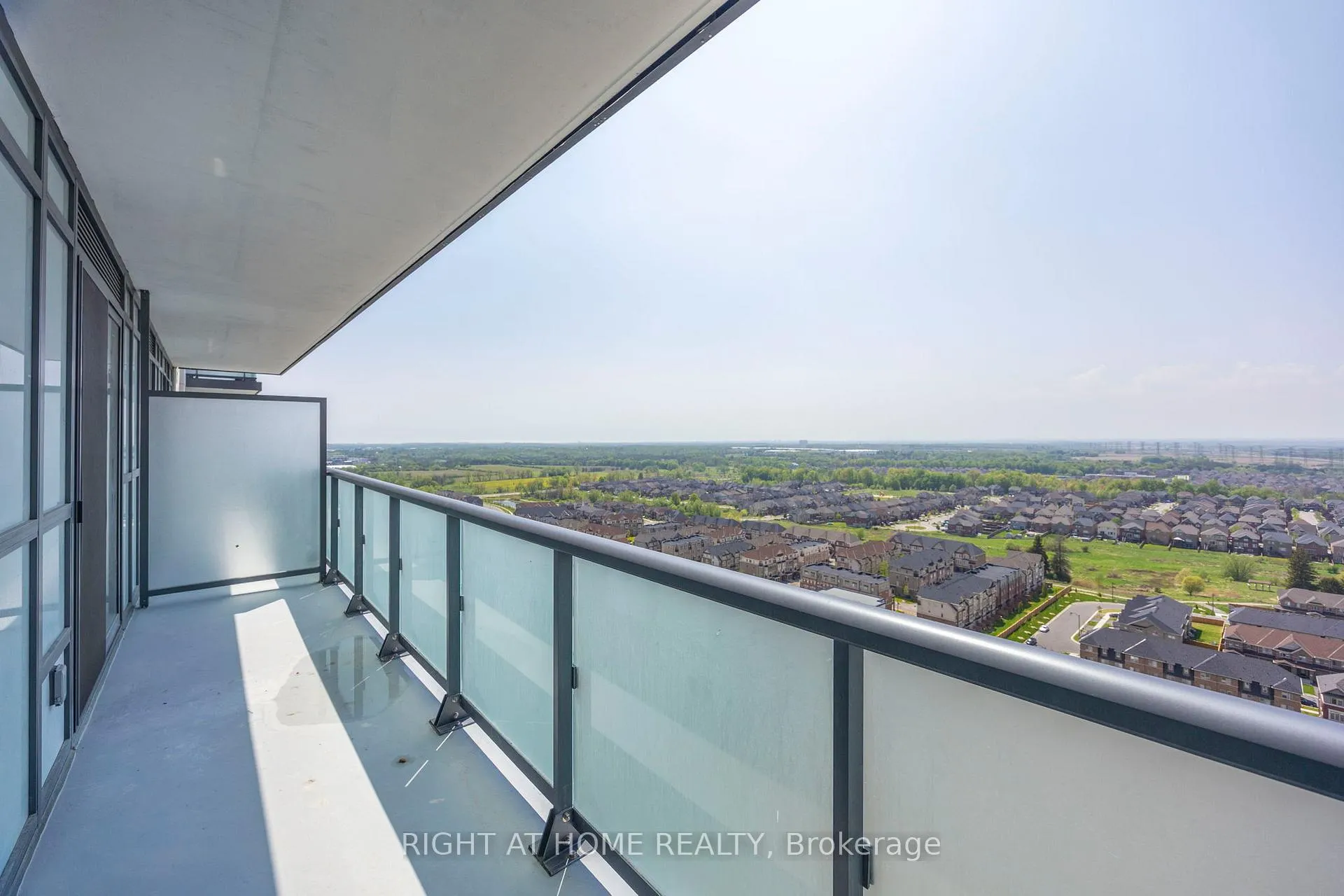 Photo 25 of Unit 2211, 2545 Simcoe Street, Oshawa, Windfields — HOMEH