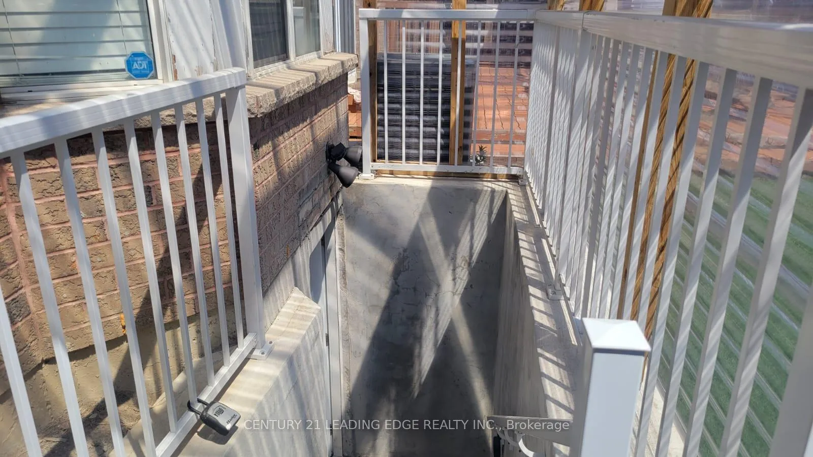 Photo 5 of Unit 2, 13 Quaintance Avenue, Ajax, South East — HOMEH