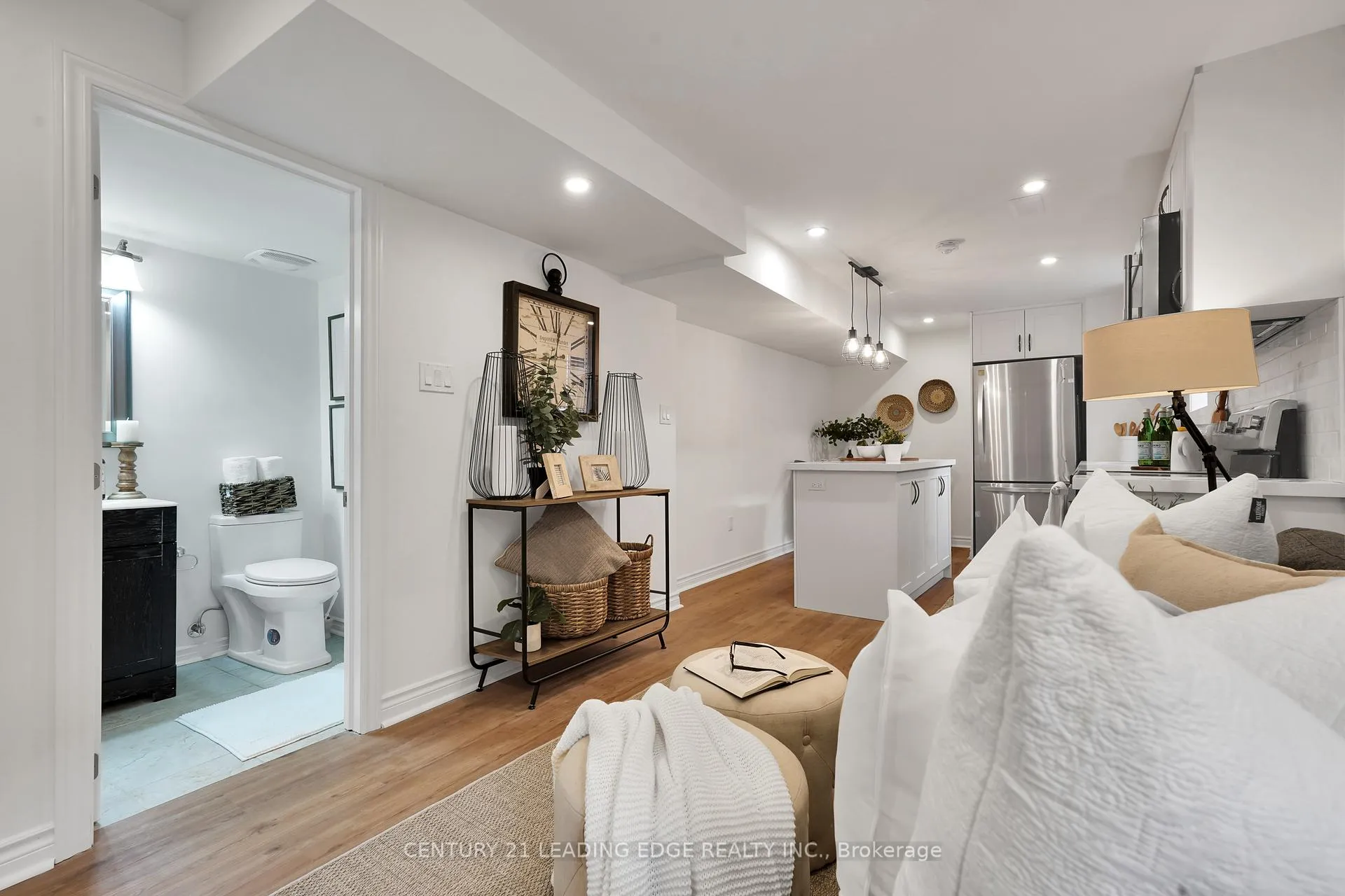 Photo 21 of Unit 2, 13 Quaintance Avenue, Ajax, South East — HOMEH