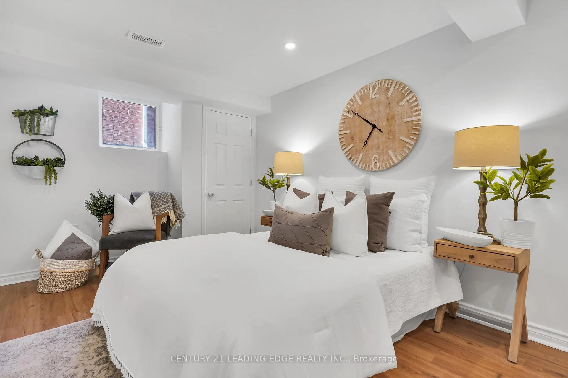 Photo 25 of Unit 2, 13 Quaintance Avenue, Ajax, South East — HOMEH