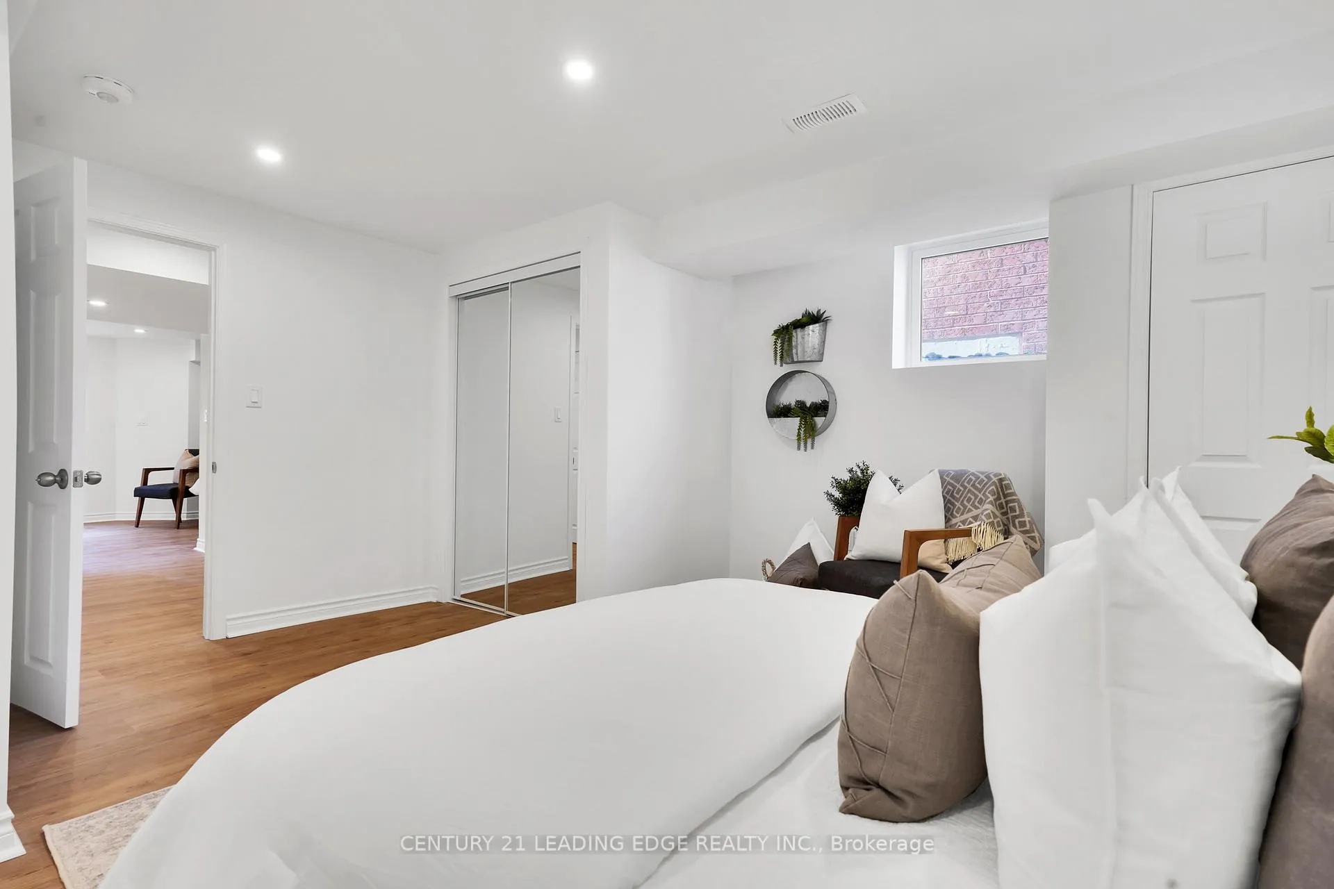 Photo 27 of Unit 2, 13 Quaintance Avenue, Ajax, South East — HOMEH
