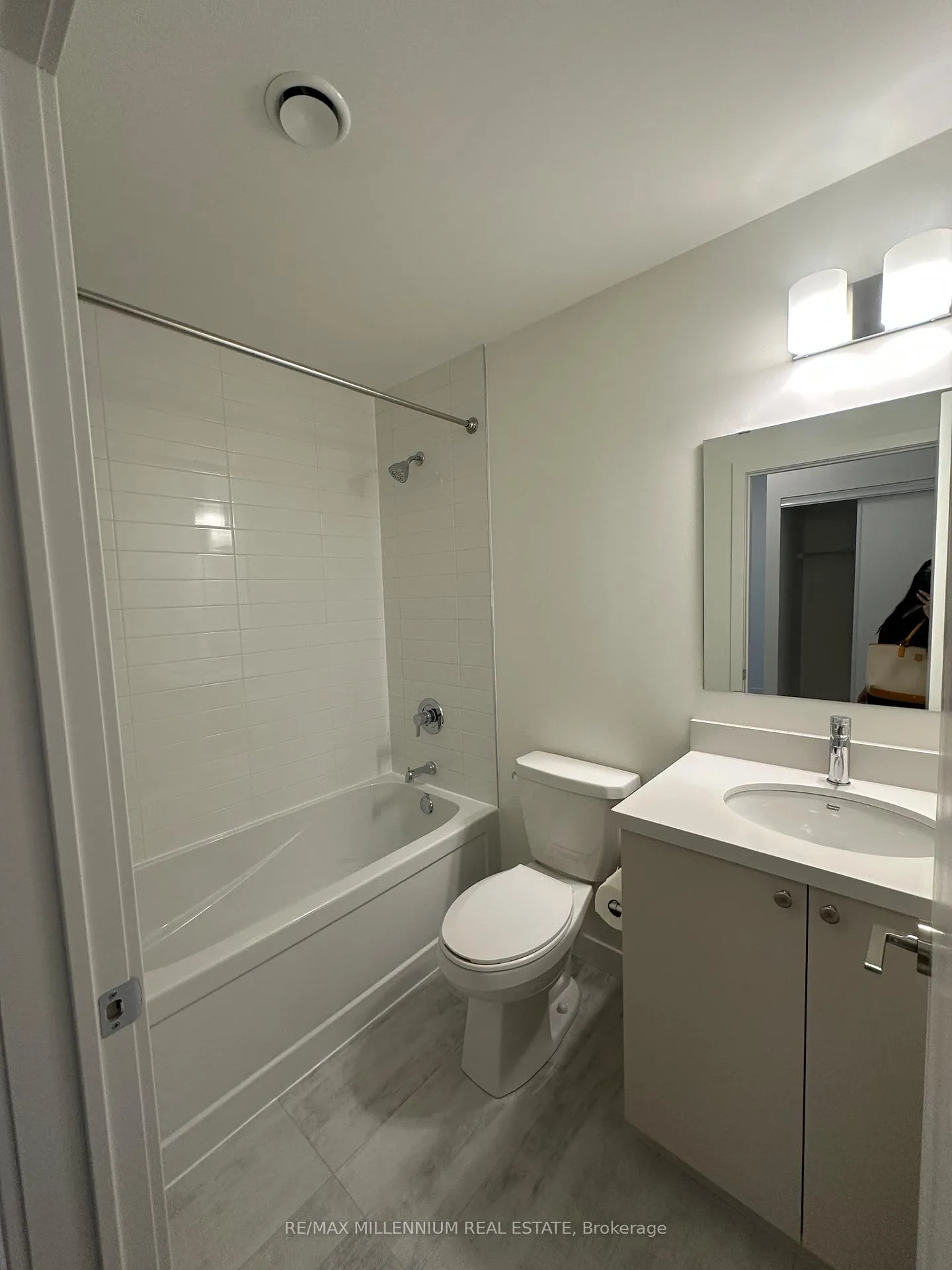 Photo 3 of Unit 1121, 51 Clarington Boulevard, Clarington, Bowmanville — HOMEH