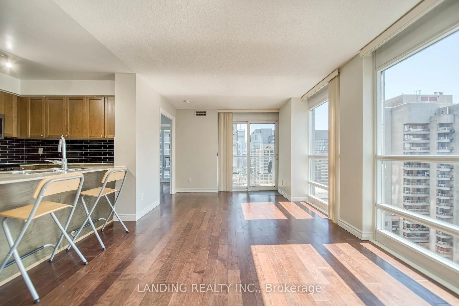 Photo 7 of Unit 2809, 763 Bay Street, Toronto, Bay Street Corridor — HOMEH