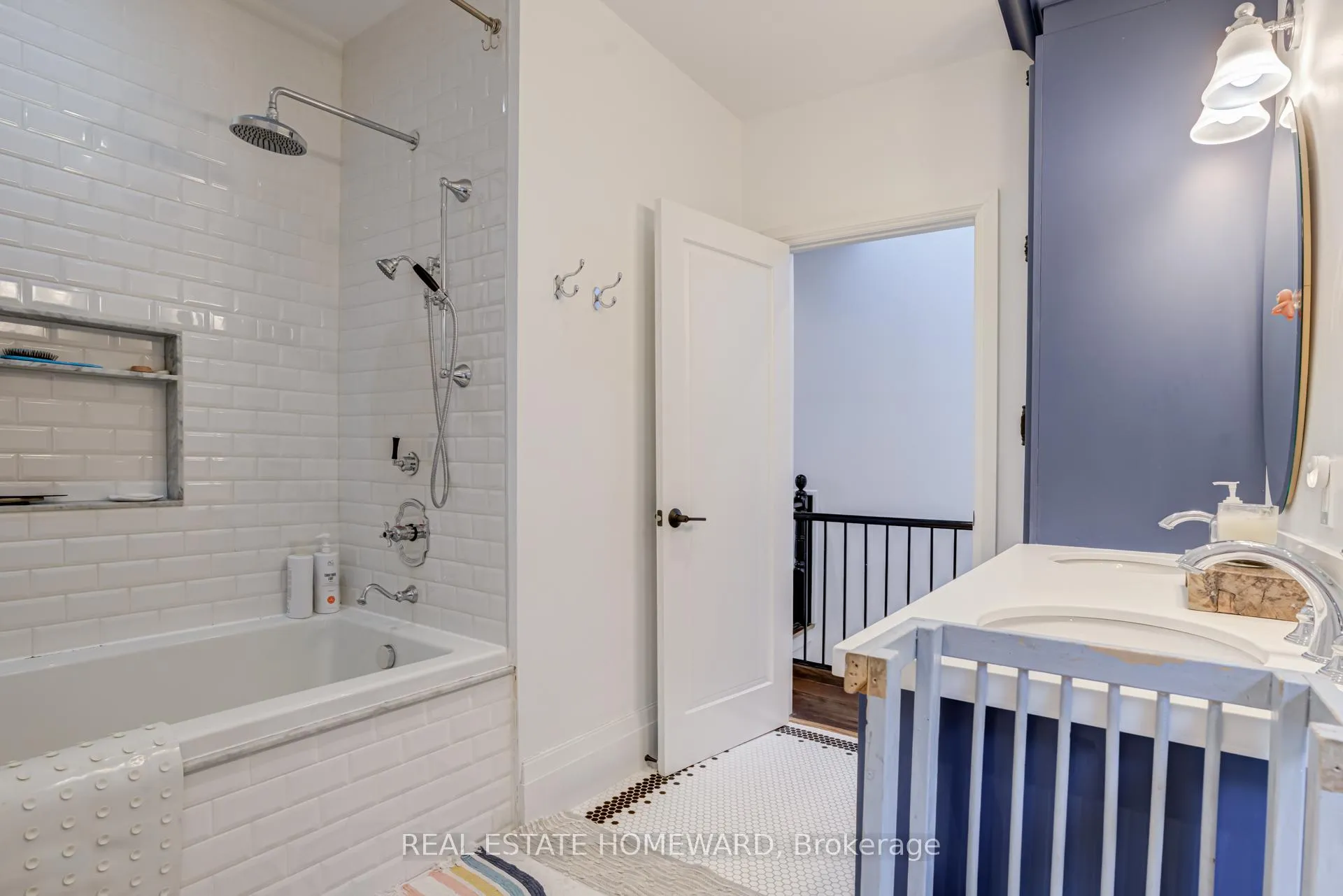 Photo 18 of 21 Sandford Avenue, Toronto, South Riverdale — HOMEH