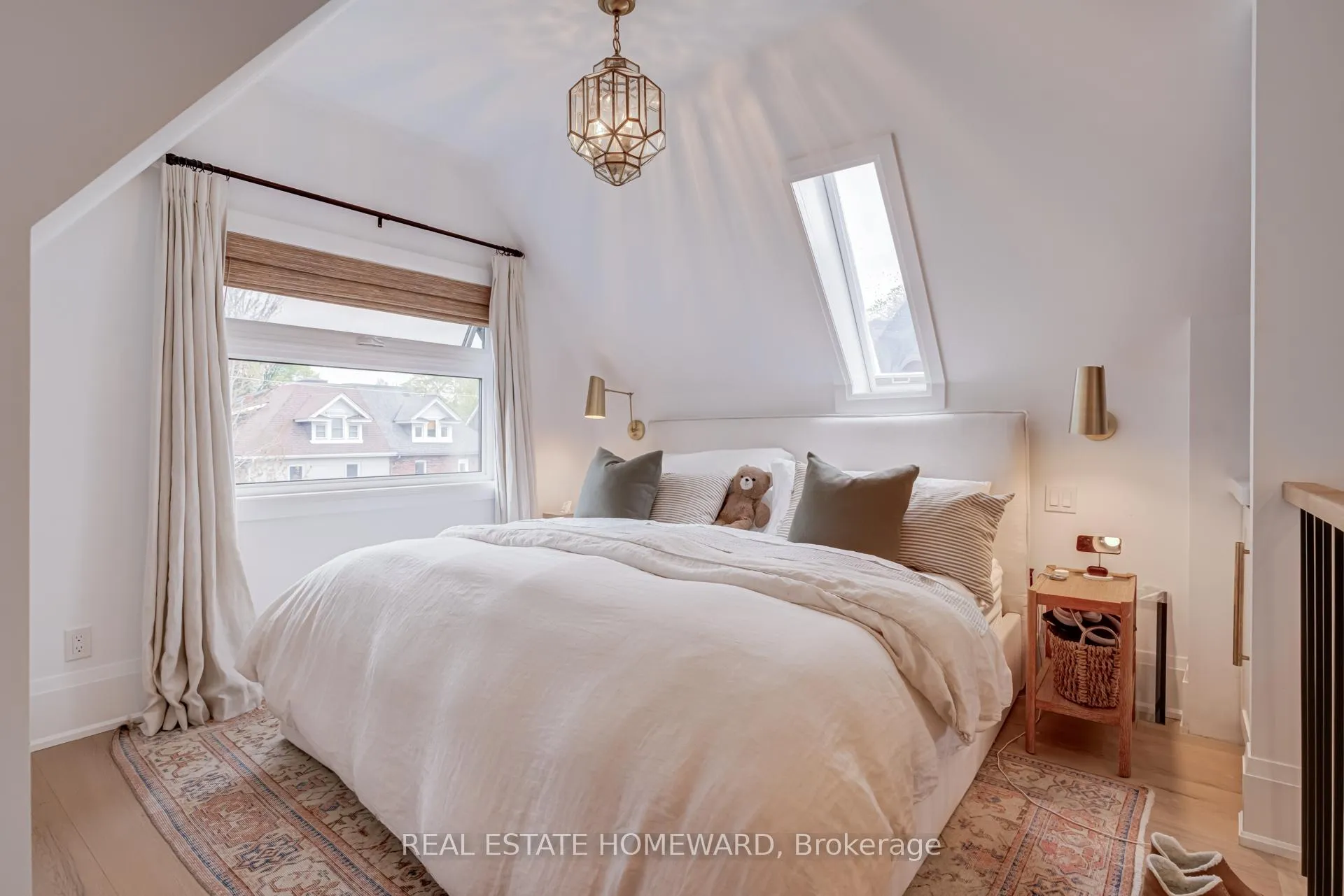 Photo 22 of 21 Sandford Avenue, Toronto, South Riverdale — HOMEH