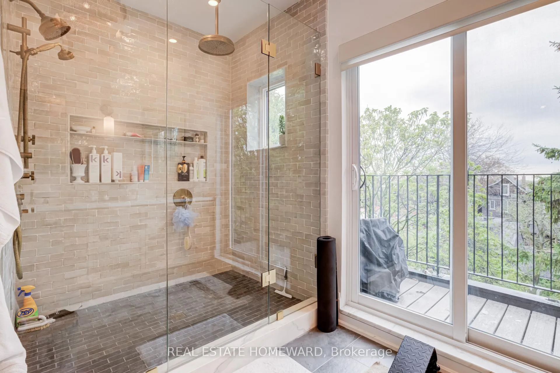 Photo 26 of 21 Sandford Avenue, Toronto, South Riverdale — HOMEH