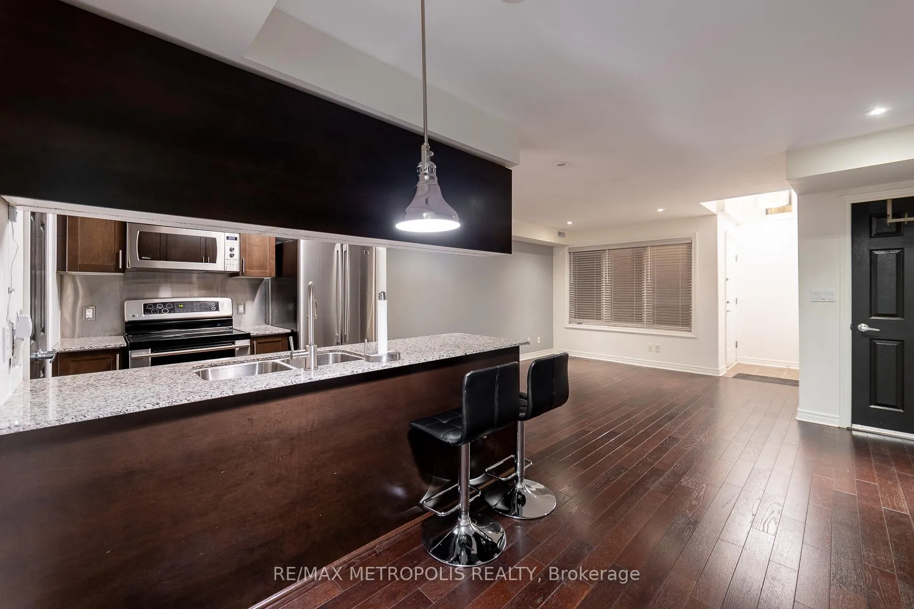 Photo 13 of Unit 102, 128 Aerodrome Crescent, Toronto, Leaside — HOMEH