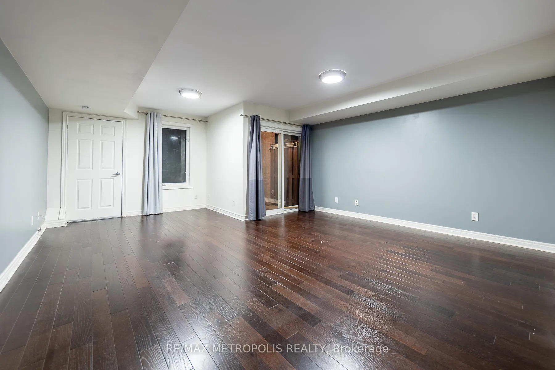 Photo 15 of Unit 102, 128 Aerodrome Crescent, Toronto, Leaside — HOMEH
