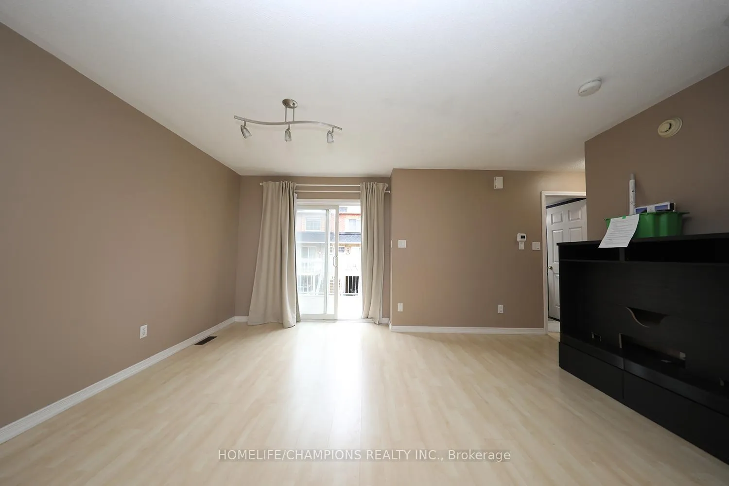 Photo 4 of Unit 39, 1775 Valley Farm Road, Pickering, Town Centre — HOMEH