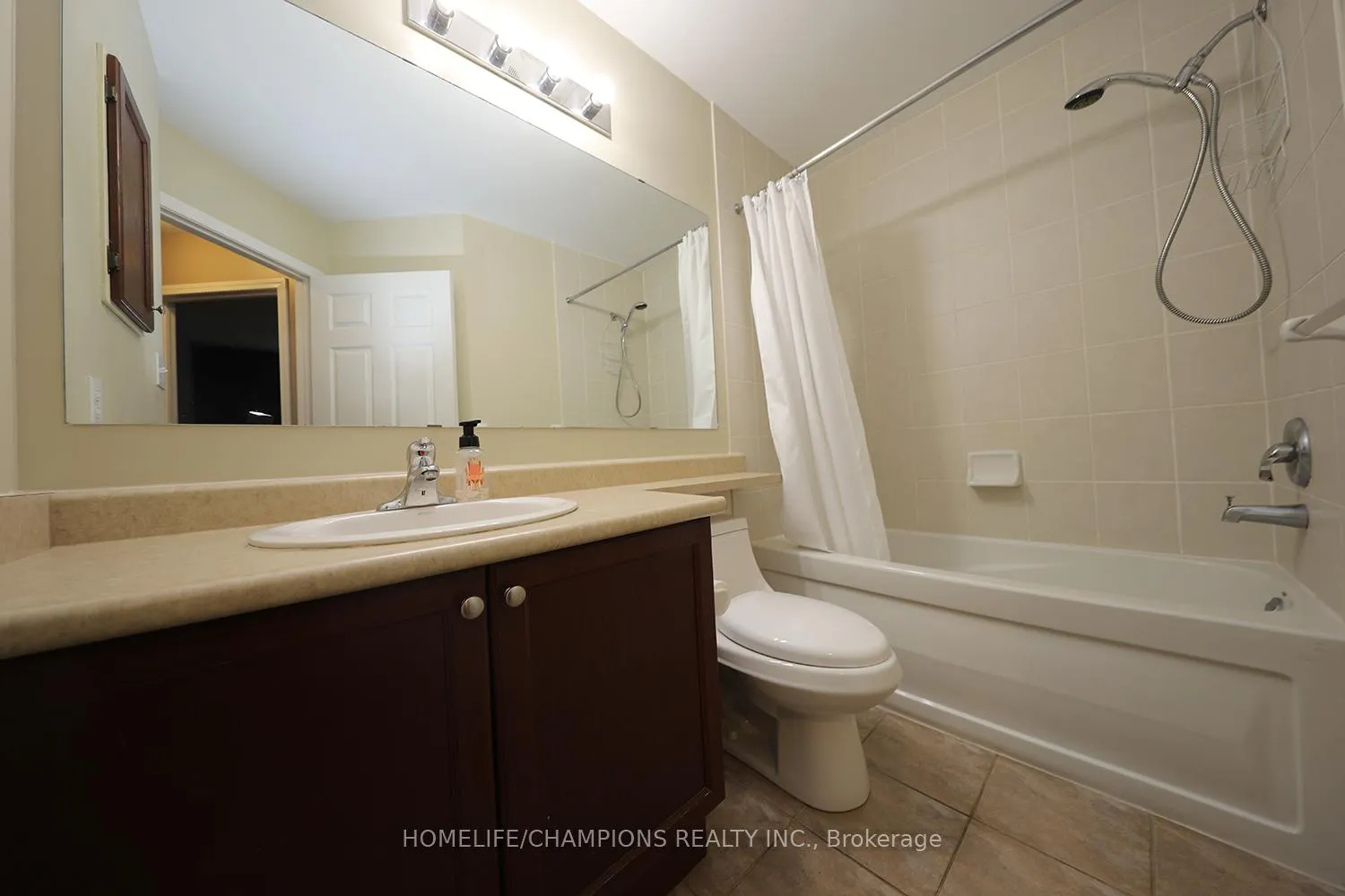 Photo 11 of Unit 39, 1775 Valley Farm Road, Pickering, Town Centre — HOMEH