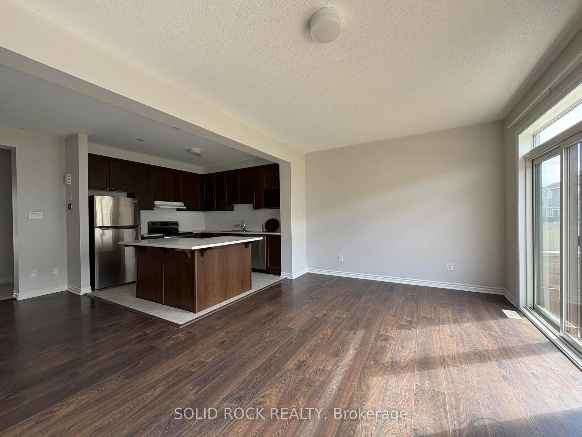 Photo 29 of 719 Derreen Avenue, Ottawa, Stittsville (North) — HOMEH