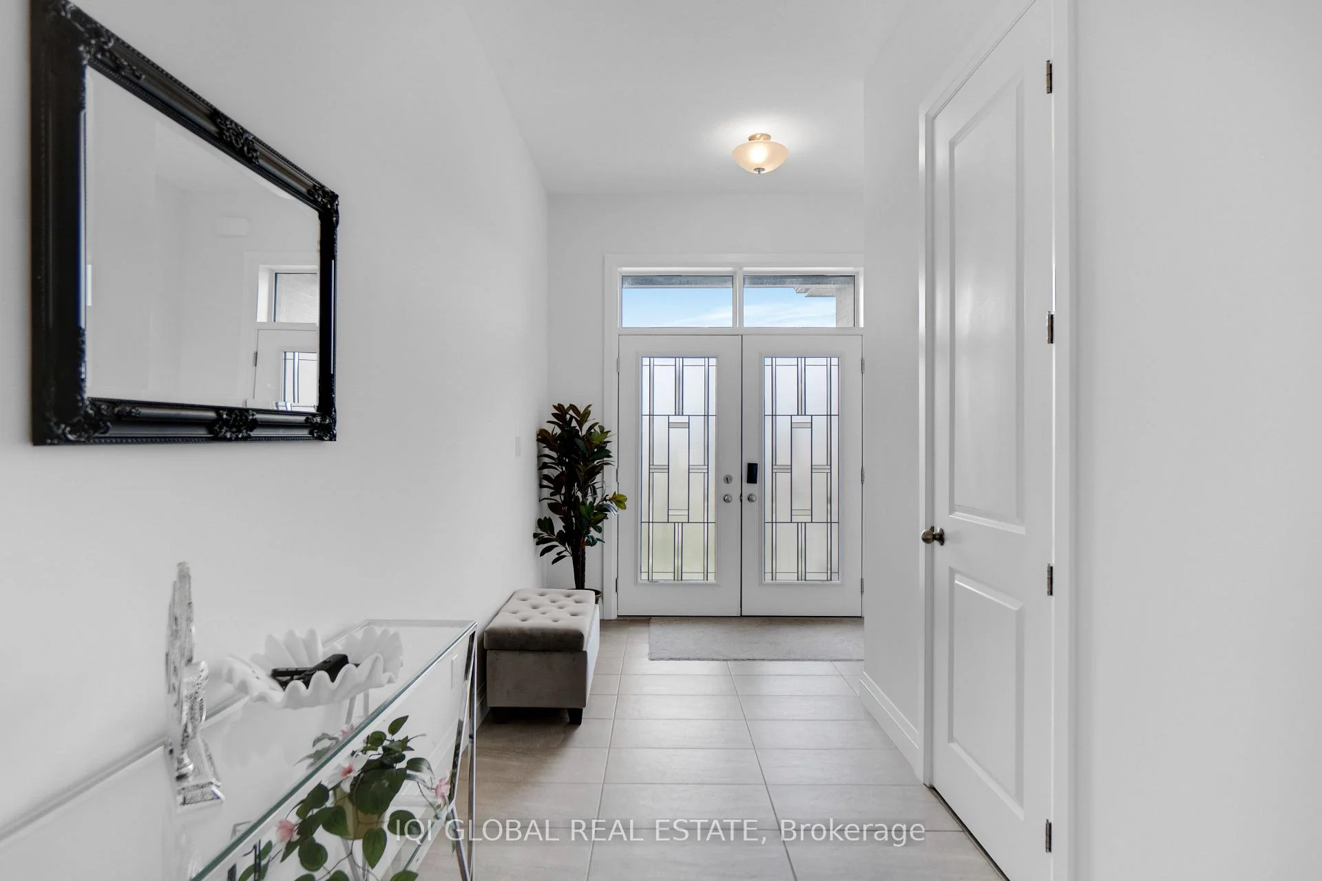 Photo 11 of 92 Sass Crescent, Brant, Paris — HOMEH