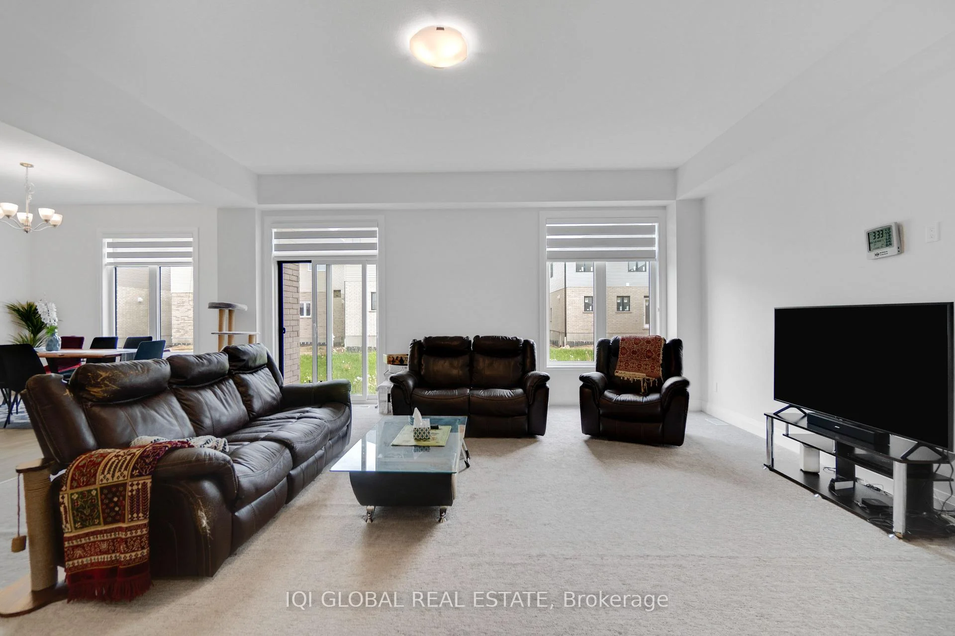 Photo 14 of 92 Sass Crescent, Brant, Paris — HOMEH
