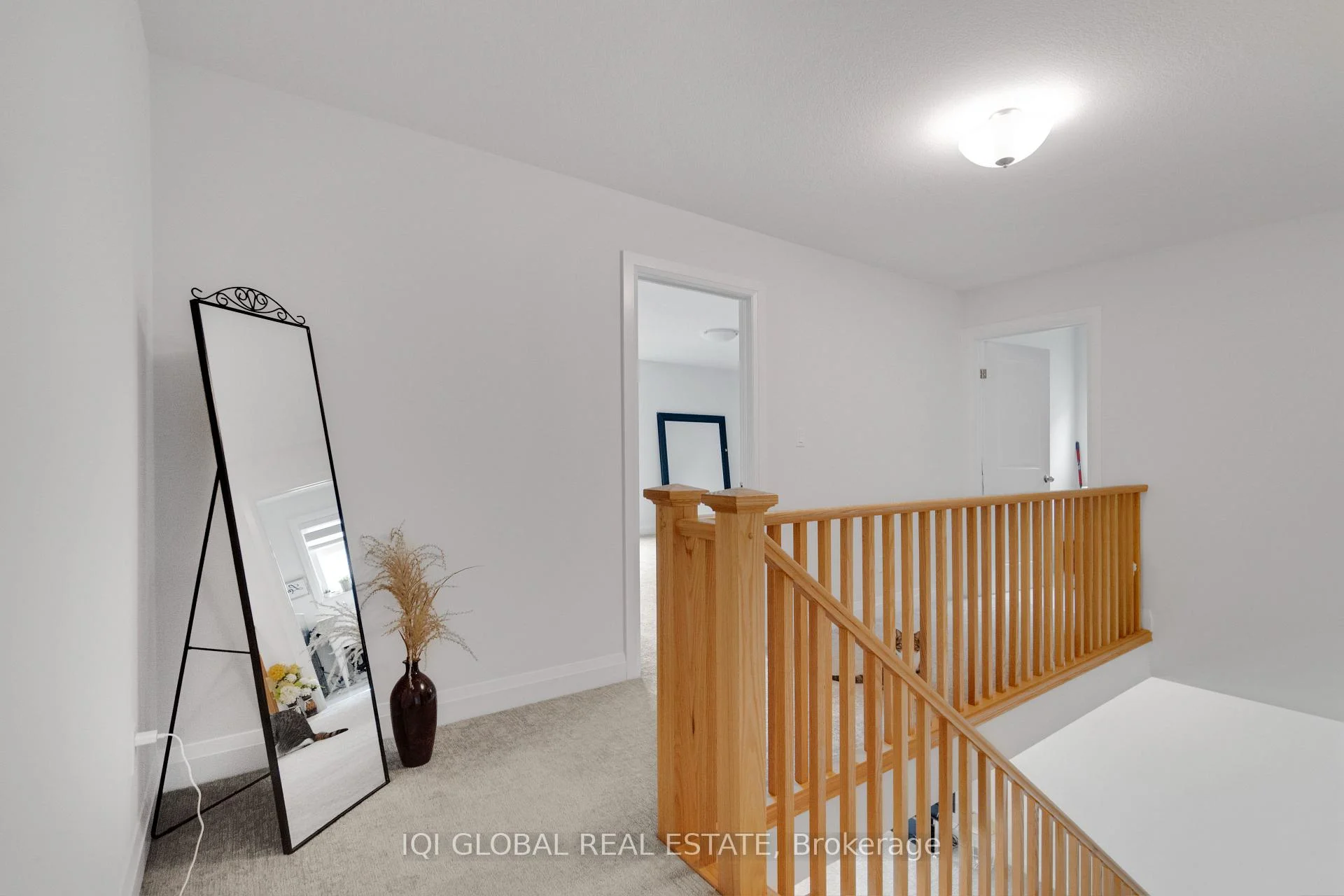 Photo 24 of 92 Sass Crescent, Brant, Paris — HOMEH