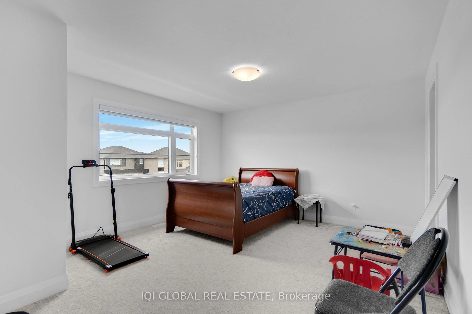 Photo 33 of 92 Sass Crescent, Brant, Paris — HOMEH