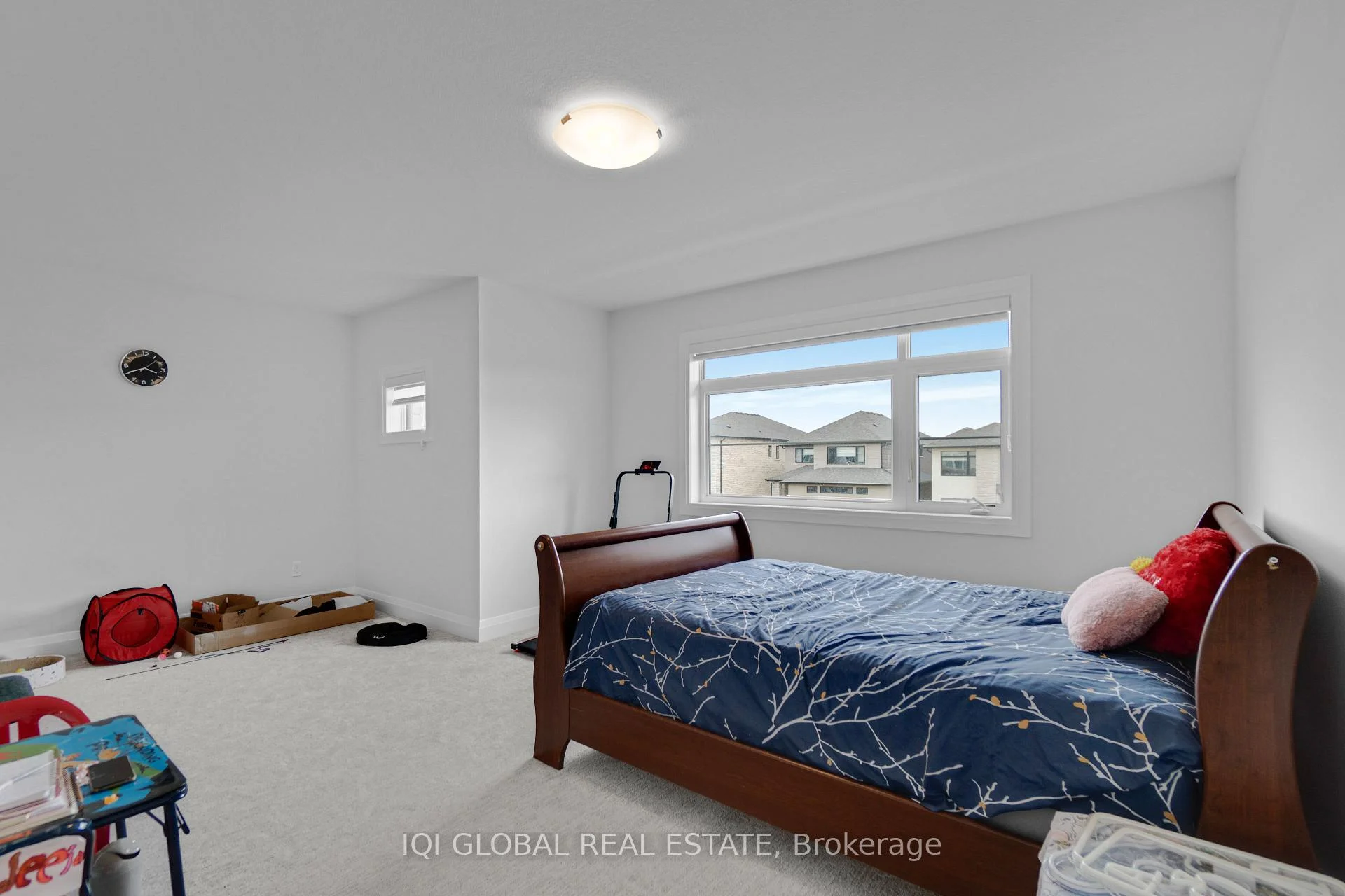 Photo 34 of 92 Sass Crescent, Brant, Paris — HOMEH