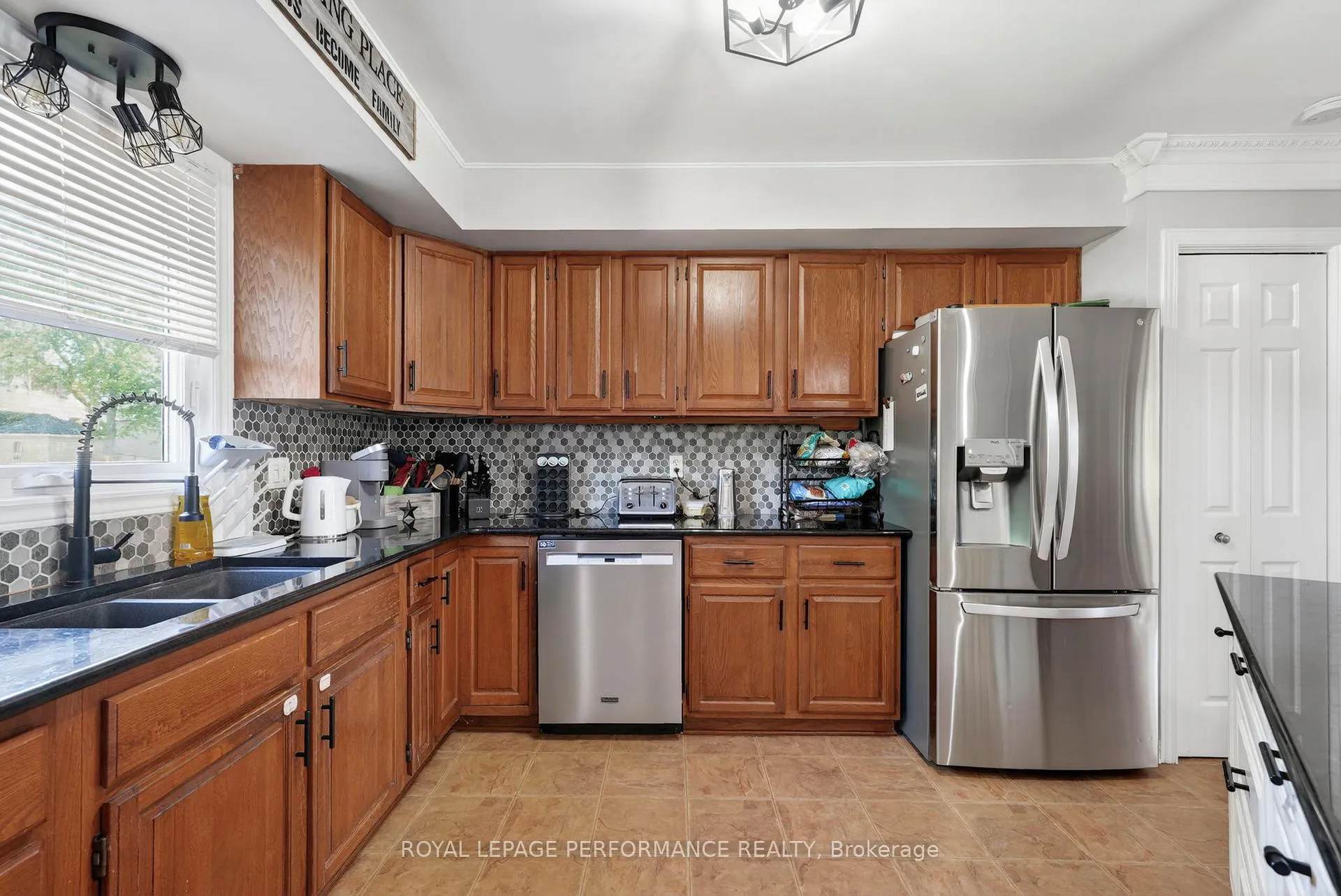 Photo 10 of 1321 Lochiel Street, Cornwall — HOMEH