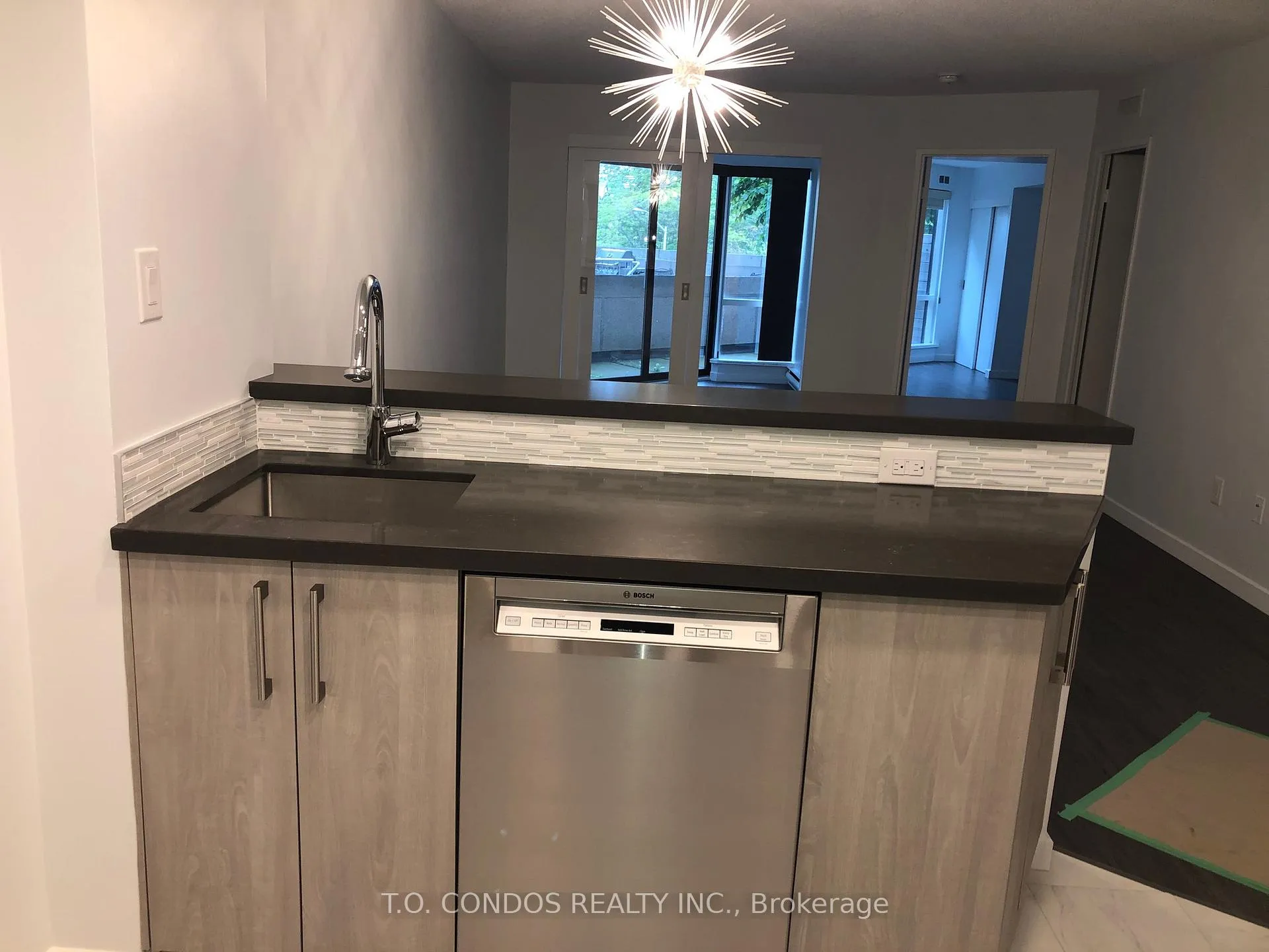 Photo 5 of Unit 318, 1001 Bay Street, Toronto, Bay Street Corridor — HOMEH