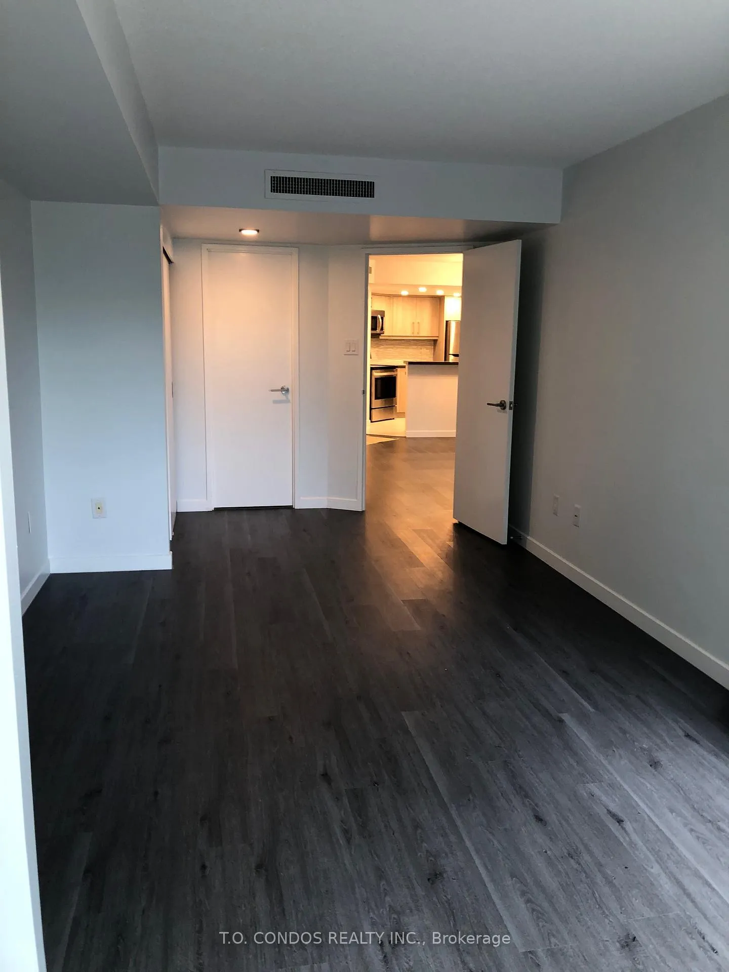 Photo 13 of Unit 318, 1001 Bay Street, Toronto, Bay Street Corridor — HOMEH