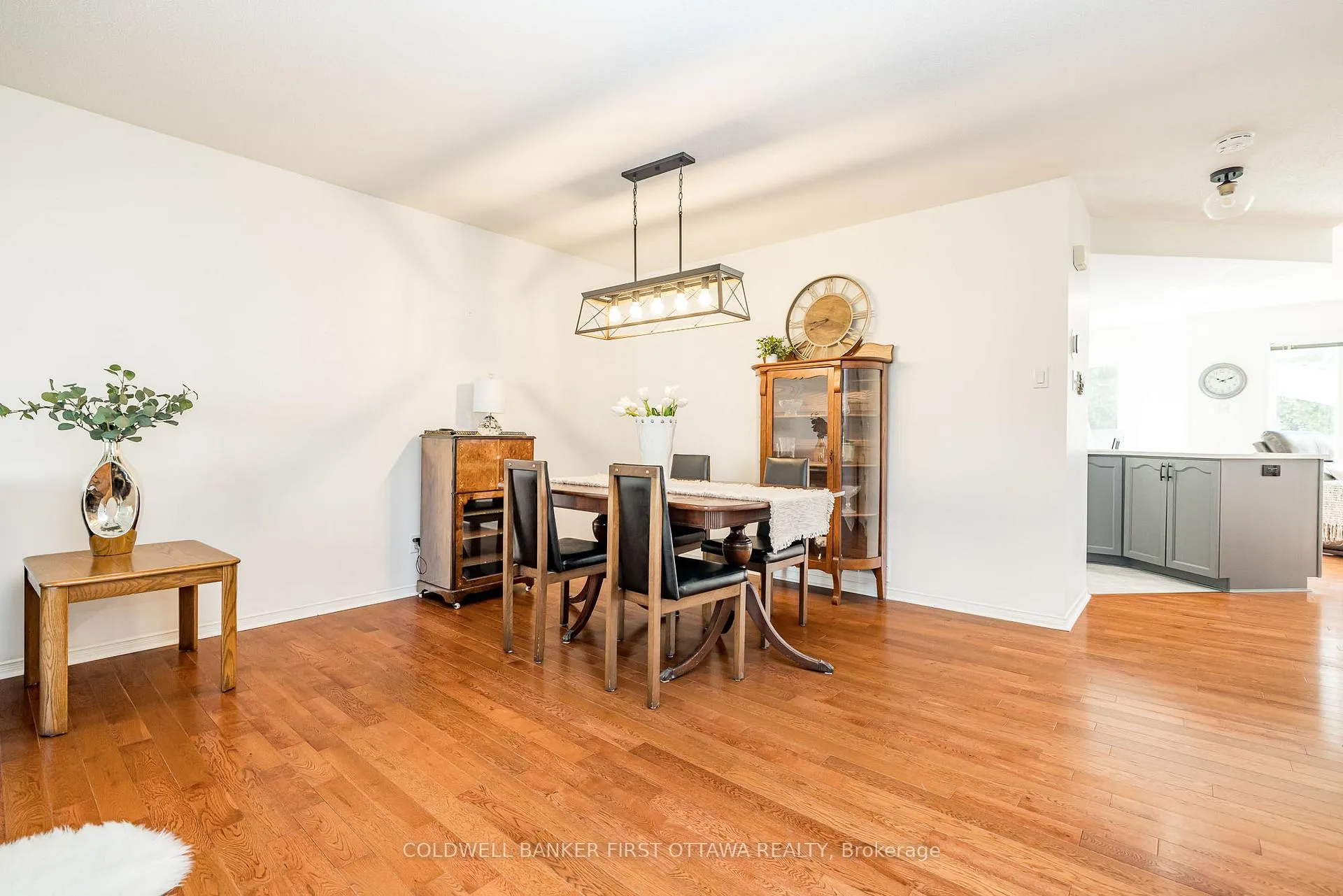 Photo 6 of 14 Vistapointe Drive, Ottawa, Barrhaven East — HOMEH