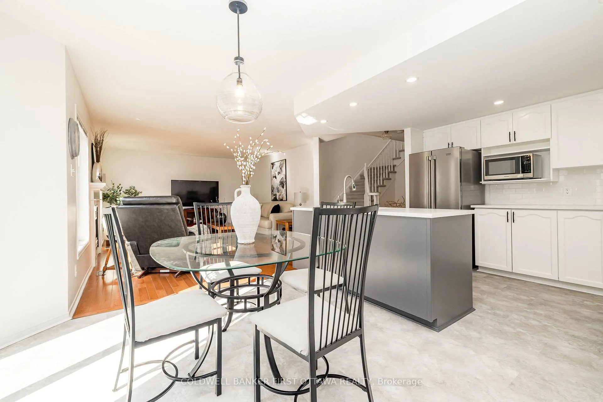 Photo 15 of 14 Vistapointe Drive, Ottawa, Barrhaven East — HOMEH