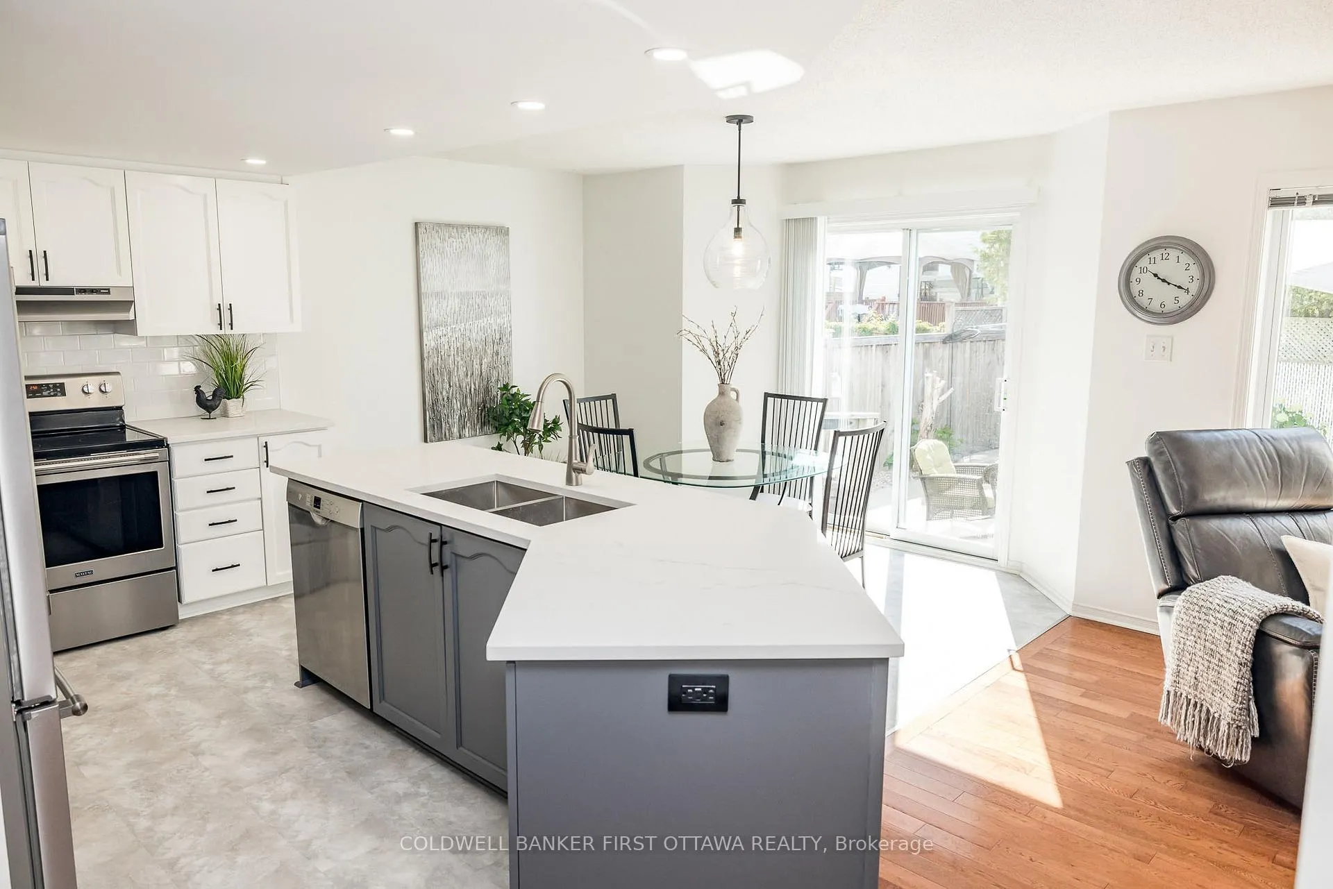 Photo 17 of 14 Vistapointe Drive, Ottawa, Barrhaven East — HOMEH