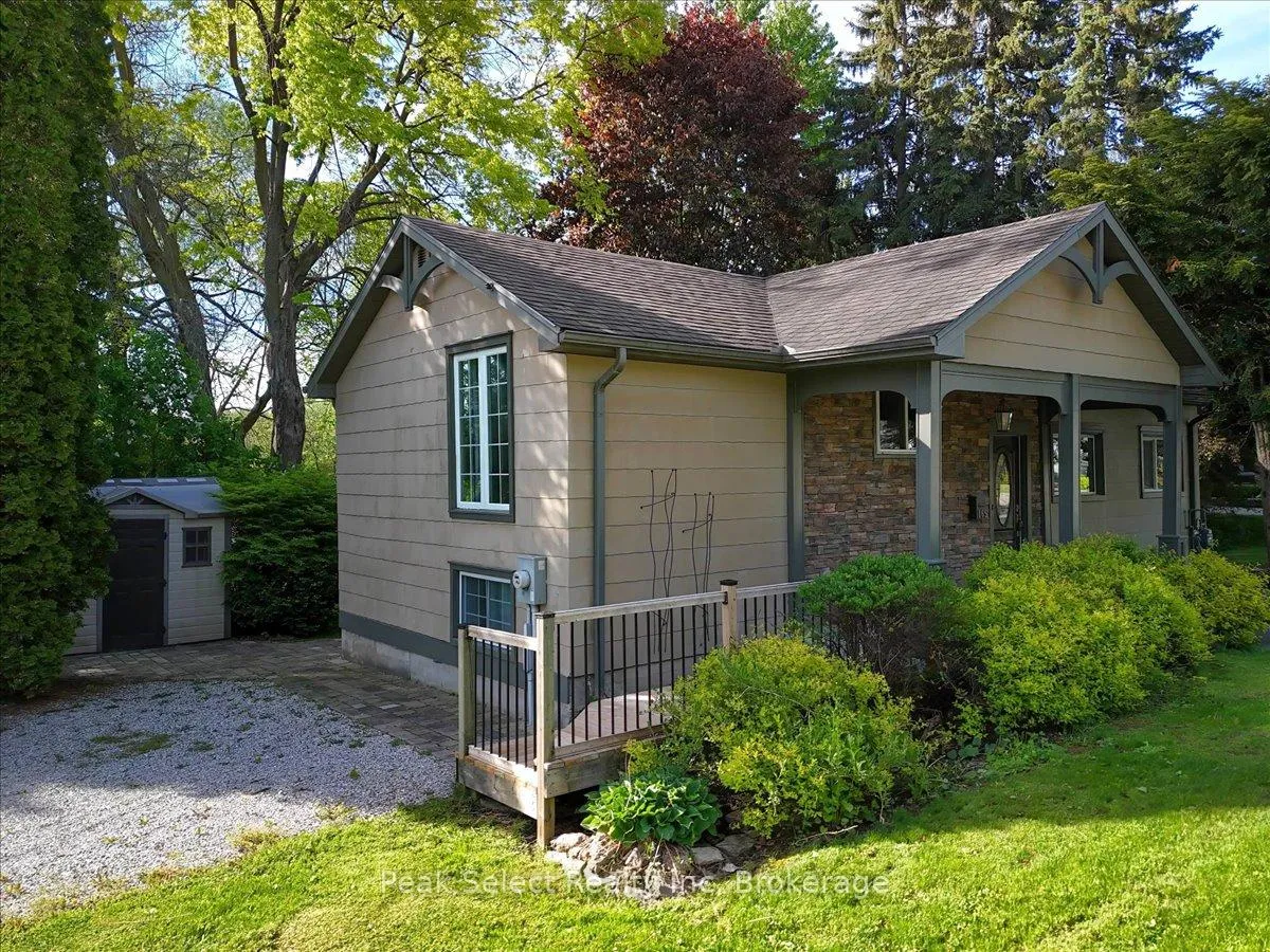 Photo 4 of 165 Thomas Street, St. Marys — HOMEH
