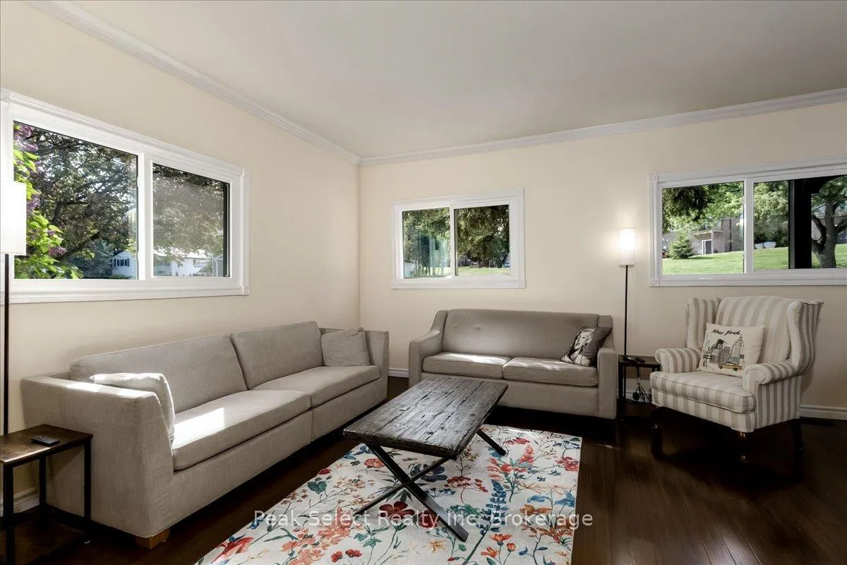 Photo 6 of 165 Thomas Street, St. Marys — HOMEH