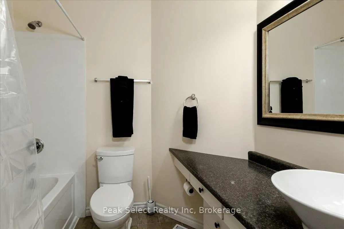 Photo 19 of 165 Thomas Street, St. Marys — HOMEH