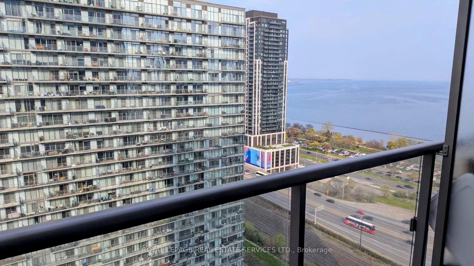 Photo 6 of Unit 2412, 105 The Queensway, Toronto, High Park-Swansea — HOMEH