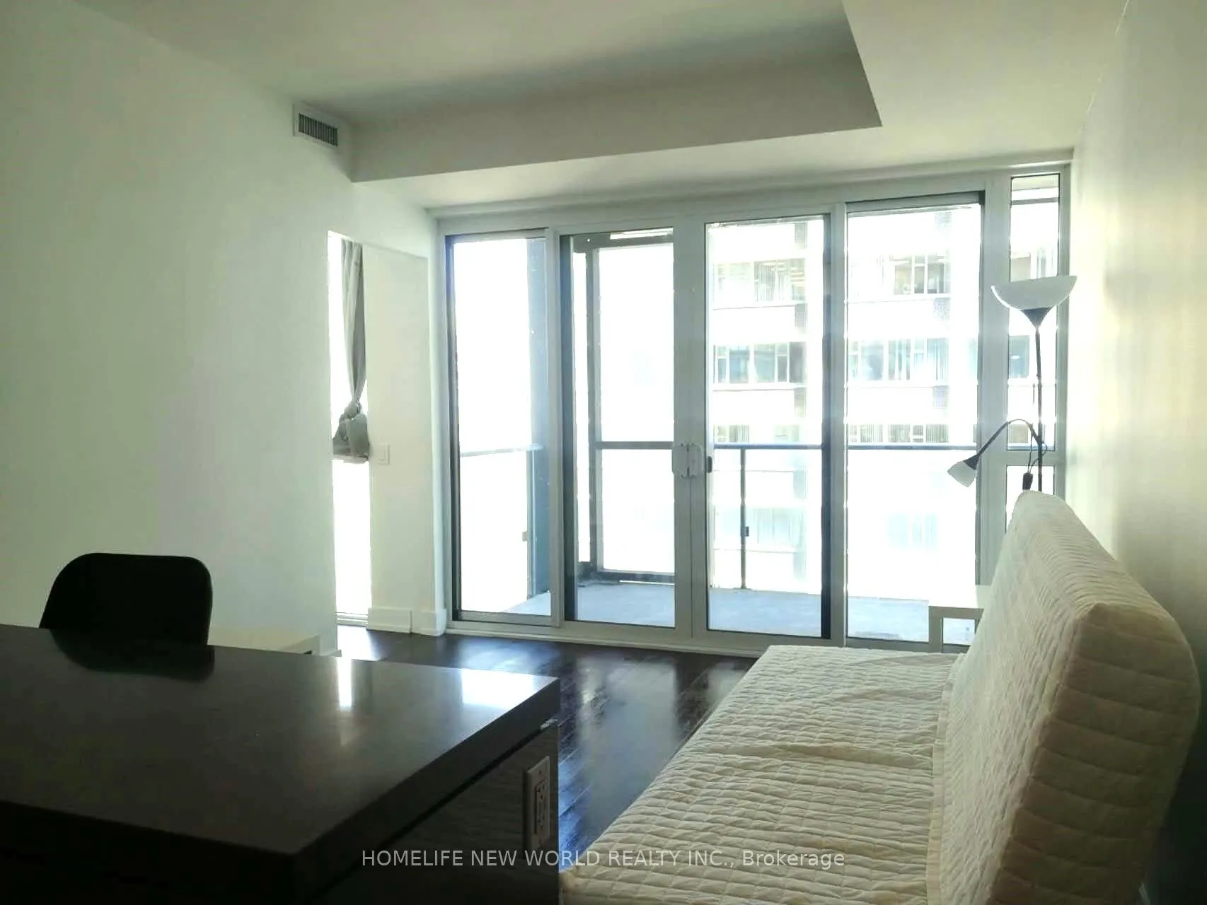 Photo 5 of Unit 1009, 7 Grenville Street, Toronto, Bay Street Corridor — HOMEH