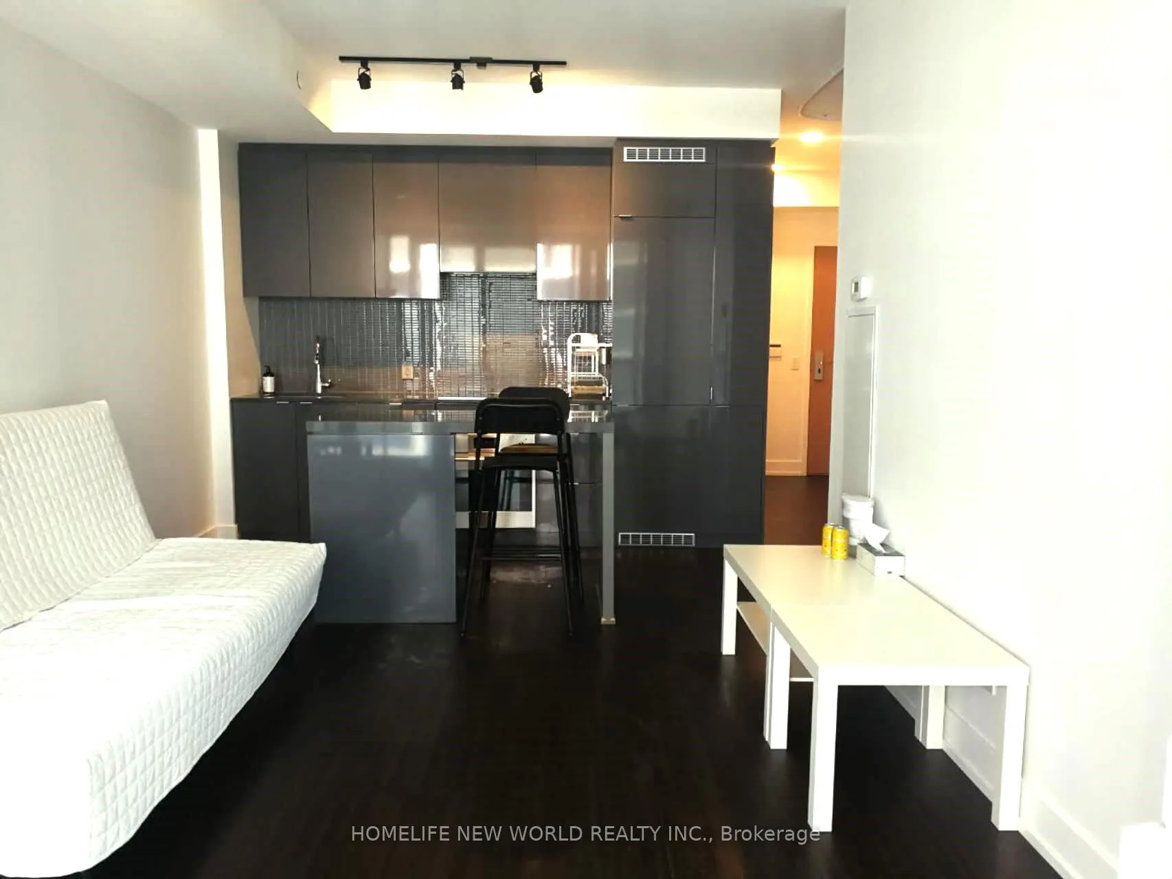 Photo 7 of Unit 1009, 7 Grenville Street, Toronto, Bay Street Corridor — HOMEH