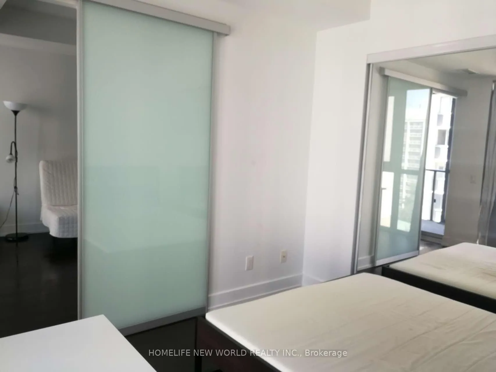 Photo 9 of Unit 1009, 7 Grenville Street, Toronto, Bay Street Corridor — HOMEH