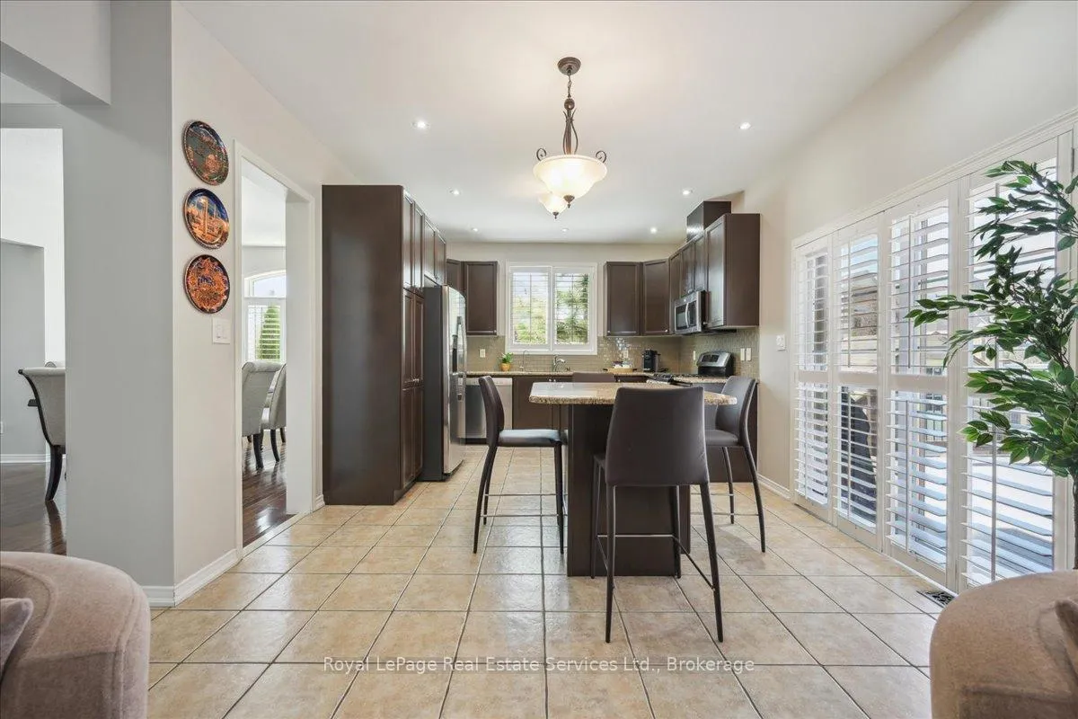 Photo 17 of 4737 Deforest Crescent, Burlington, Alton — HOMEH