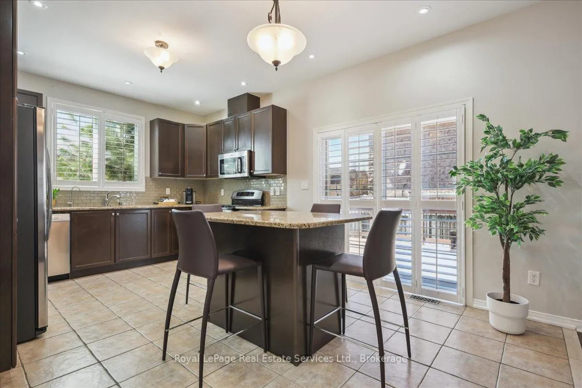 Photo 18 of 4737 Deforest Crescent, Burlington, Alton — HOMEH