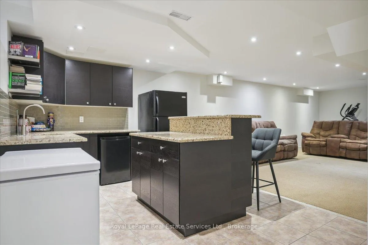 Photo 34 of 4737 Deforest Crescent, Burlington, Alton — HOMEH