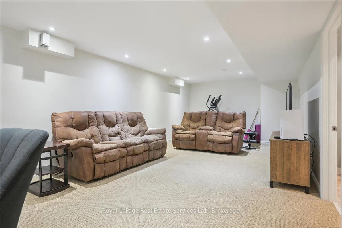 Photo 35 of 4737 Deforest Crescent, Burlington, Alton — HOMEH