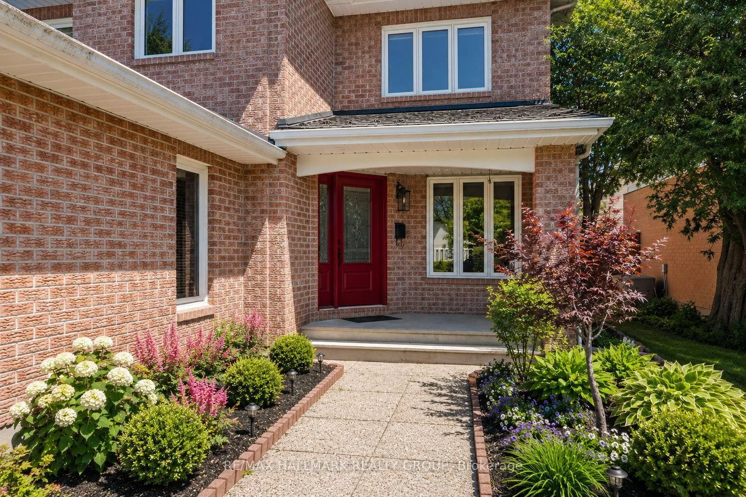 Photo 2 of 21 Dalecroft Crescent, Ottawa, Centrepointe — HOMEH