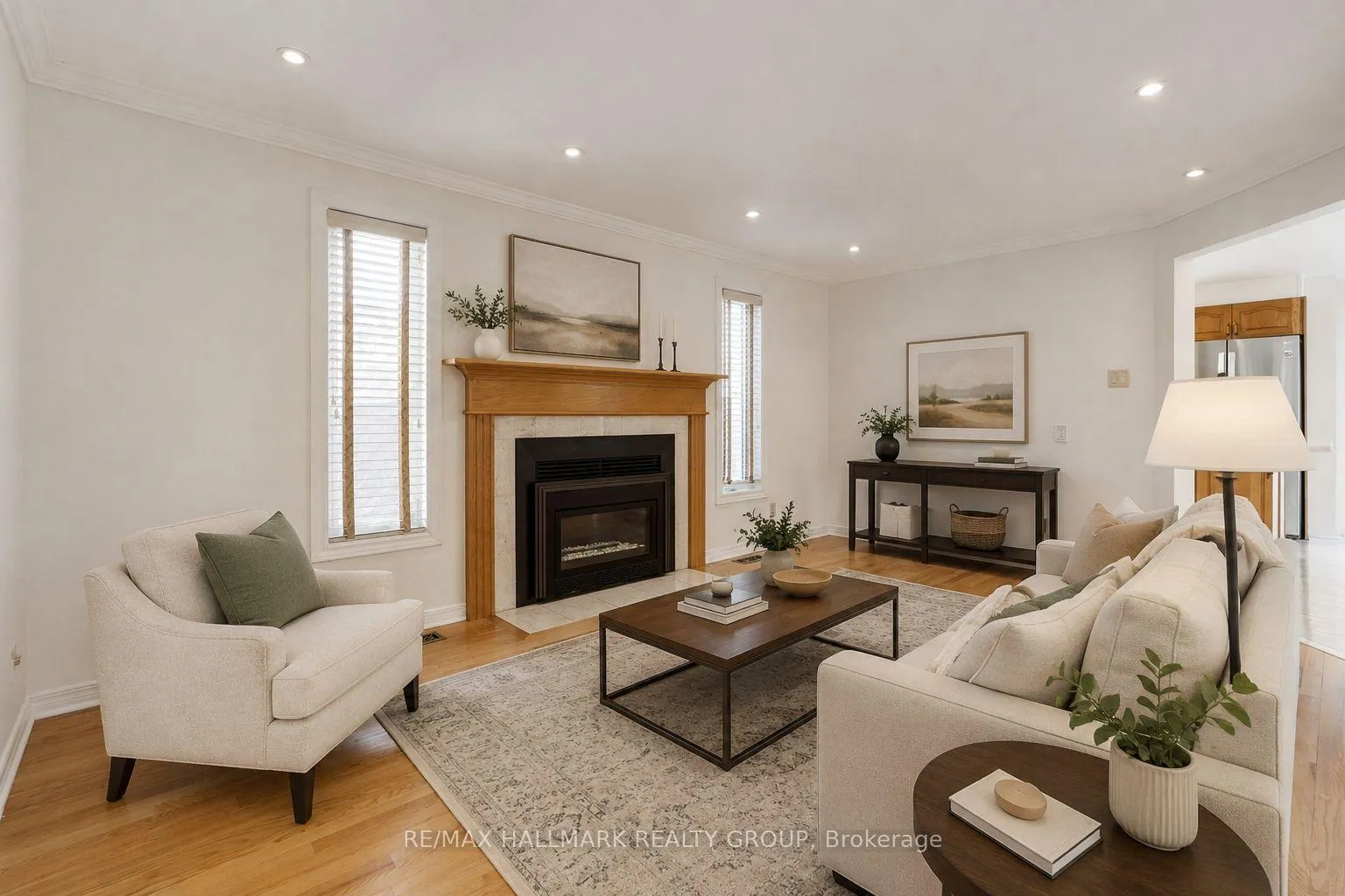 Photo 7 of 21 Dalecroft Crescent, Ottawa, Centrepointe — HOMEH