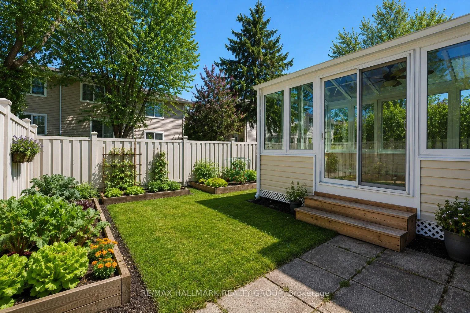 Photo 45 of 21 Dalecroft Crescent, Ottawa, Centrepointe — HOMEH