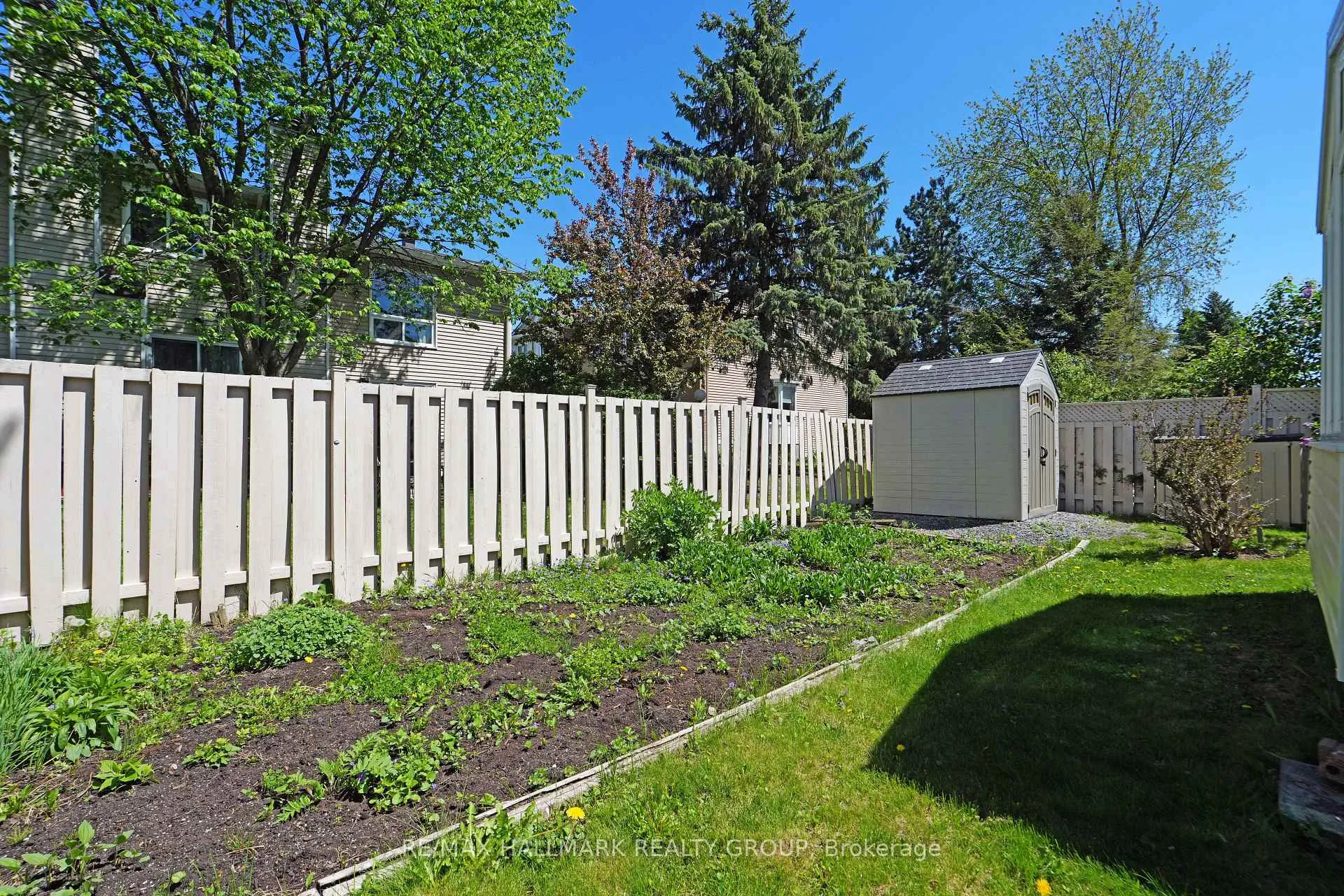 Photo 48 of 21 Dalecroft Crescent, Ottawa, Centrepointe — HOMEH