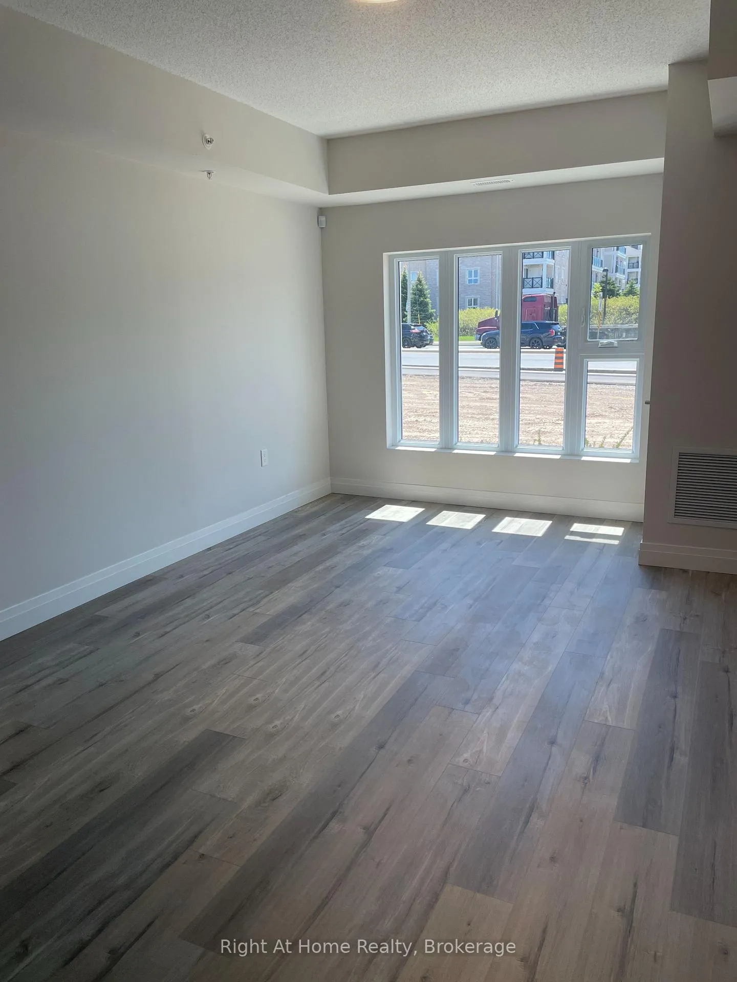 Photo 14 of Unit 115, 6415 Regional Road 25, Milton, Coates — HOMEH